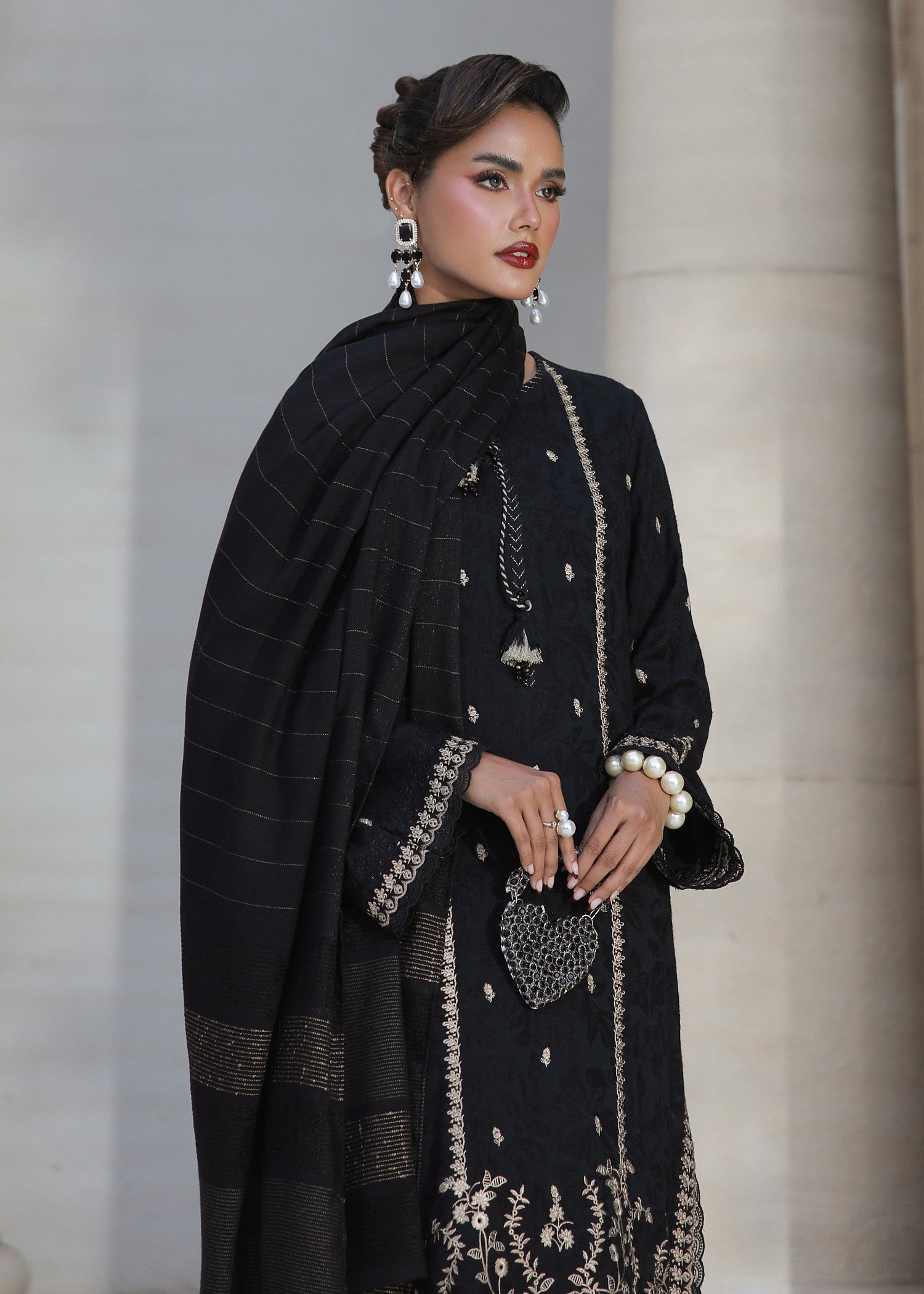 jacquard Unstitched in Black