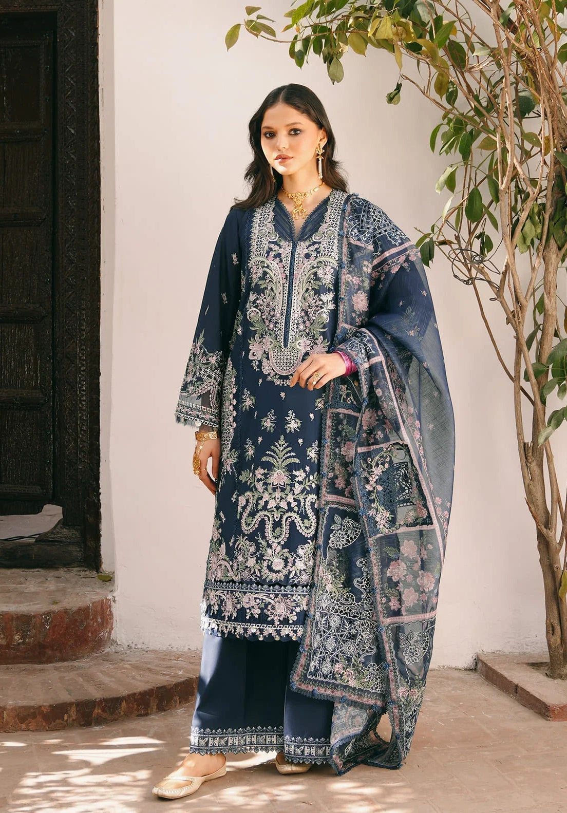 Ek Fasana Luxury Lawn – KLB-1A MALKA