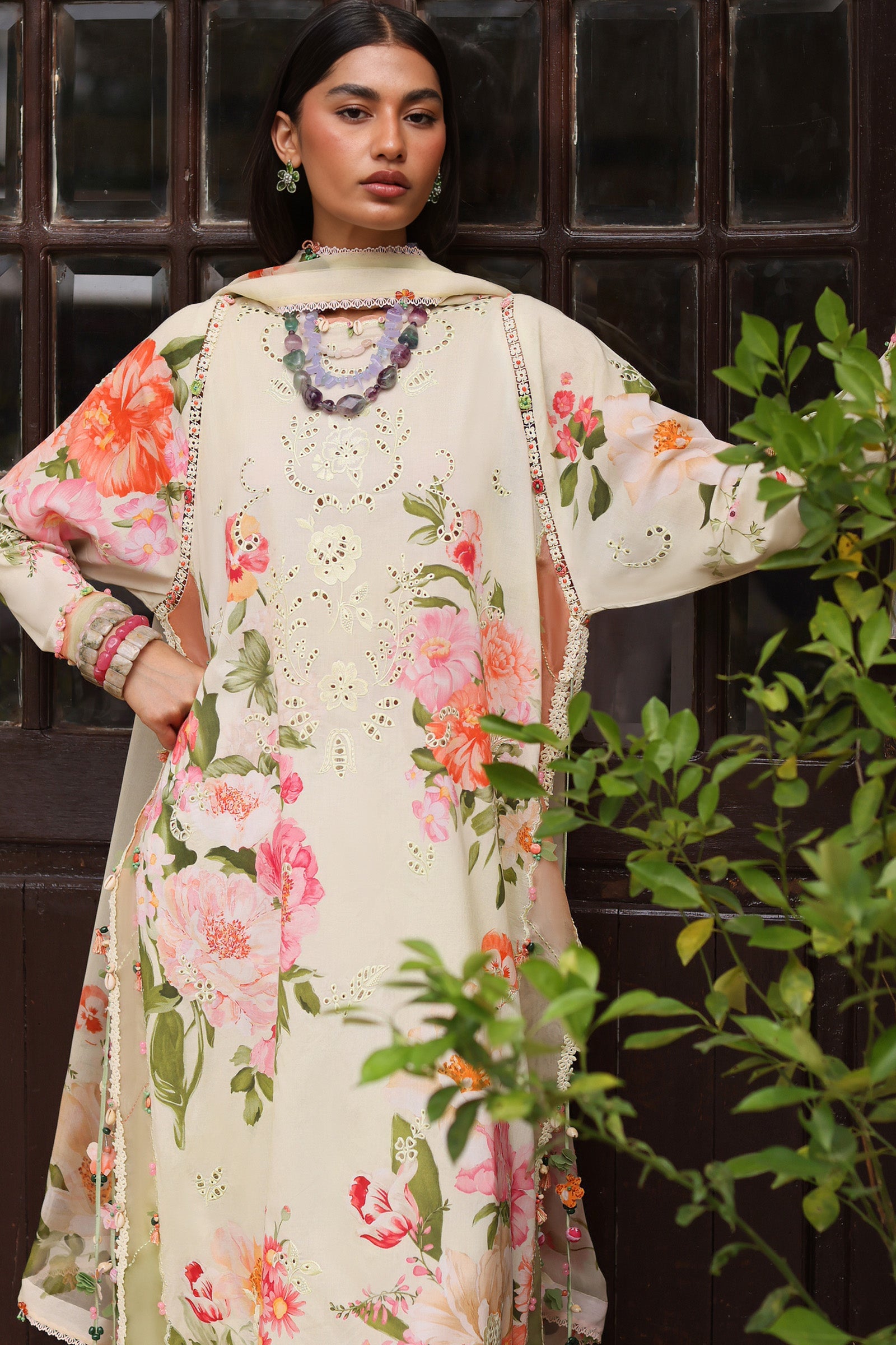 Festive Luxury Lawn – Dahlia (Z-06)