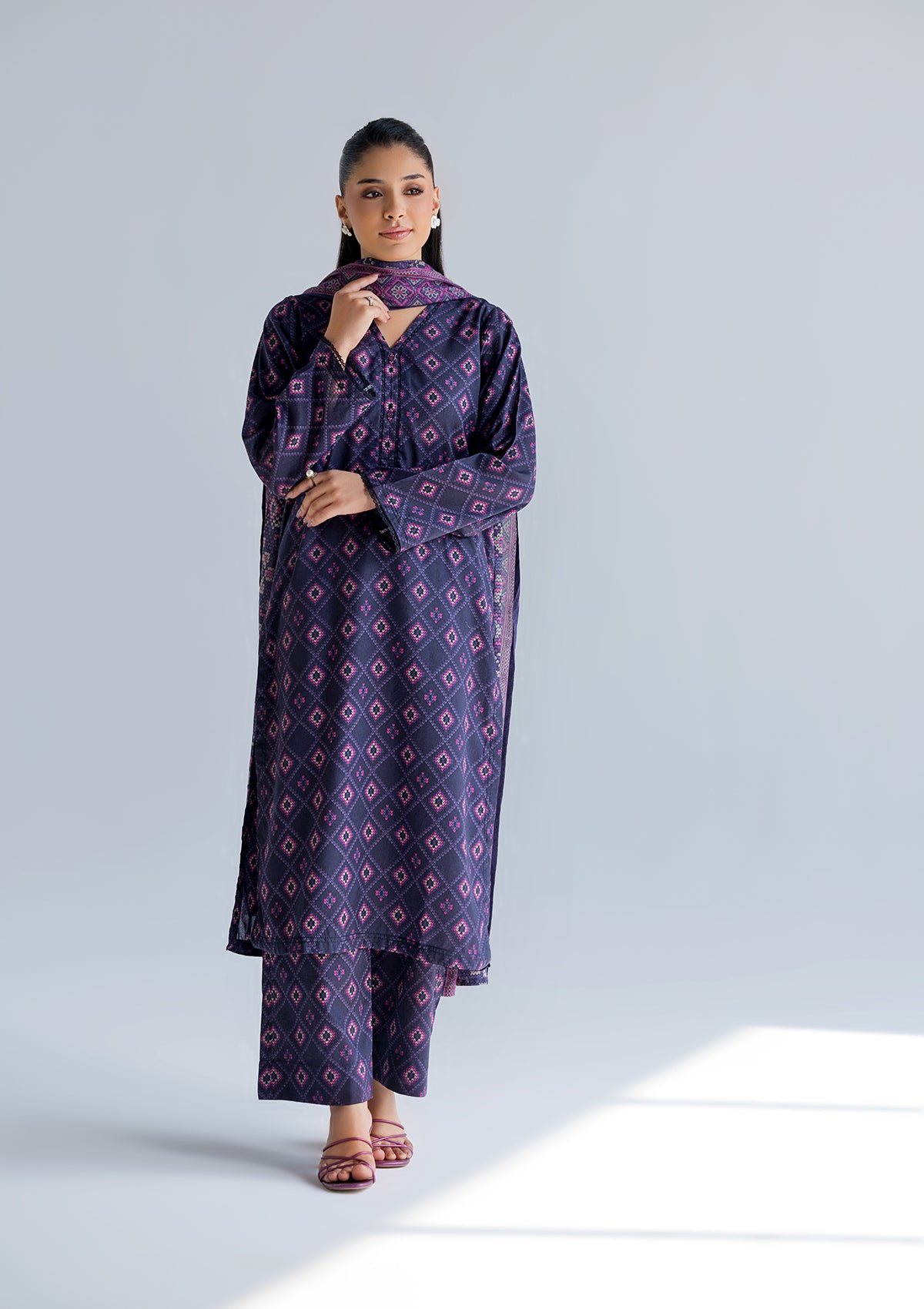 lawn Kurta Set in Purple heart