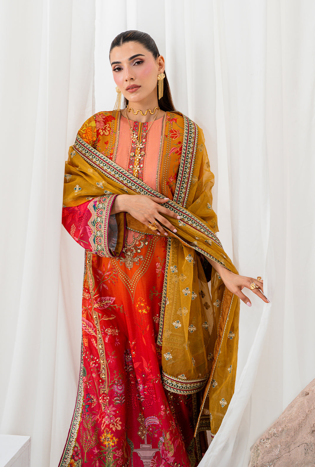 Luxe Silk Formals – Nova