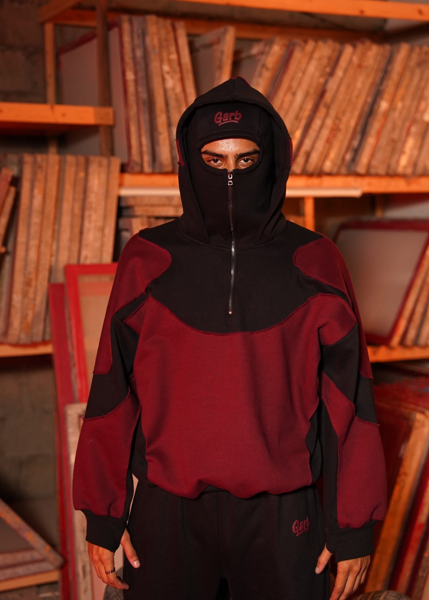 fleece Hoodie in Black, maroon