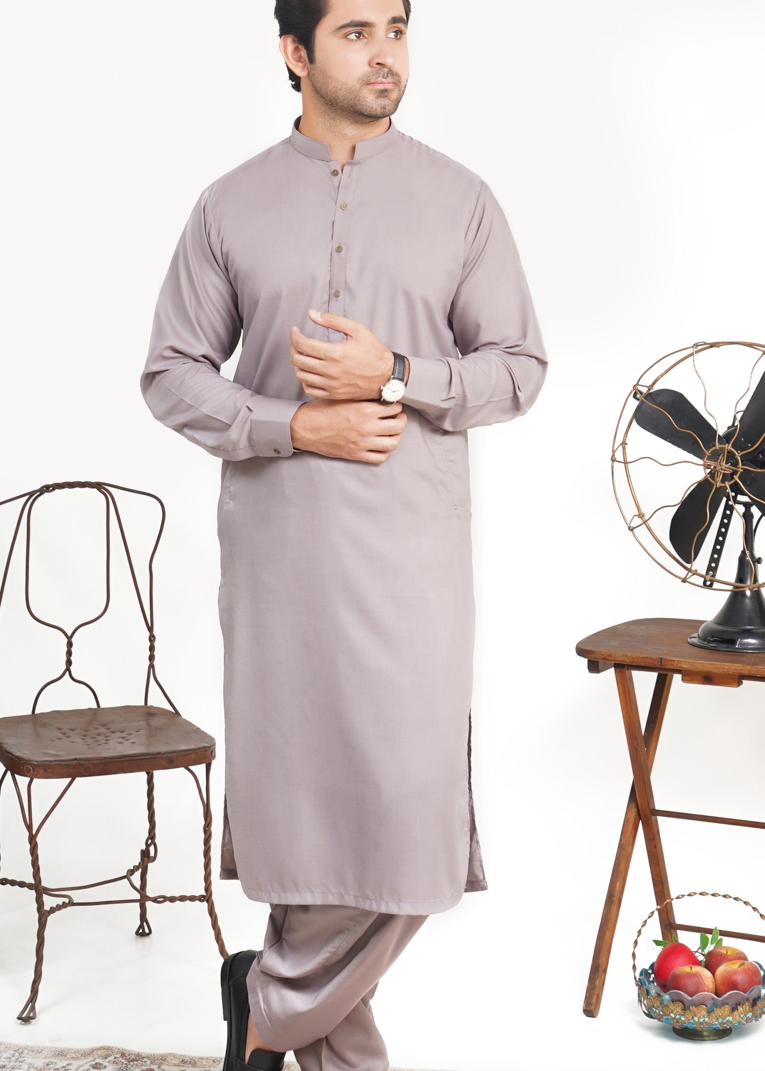 wash & wear Shalwar Kameez in Lilac by Kafoor Clothing