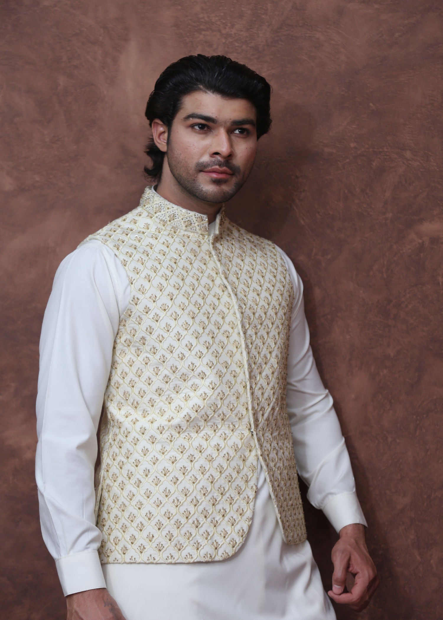 kattan silk Waistcoat in Ivory
