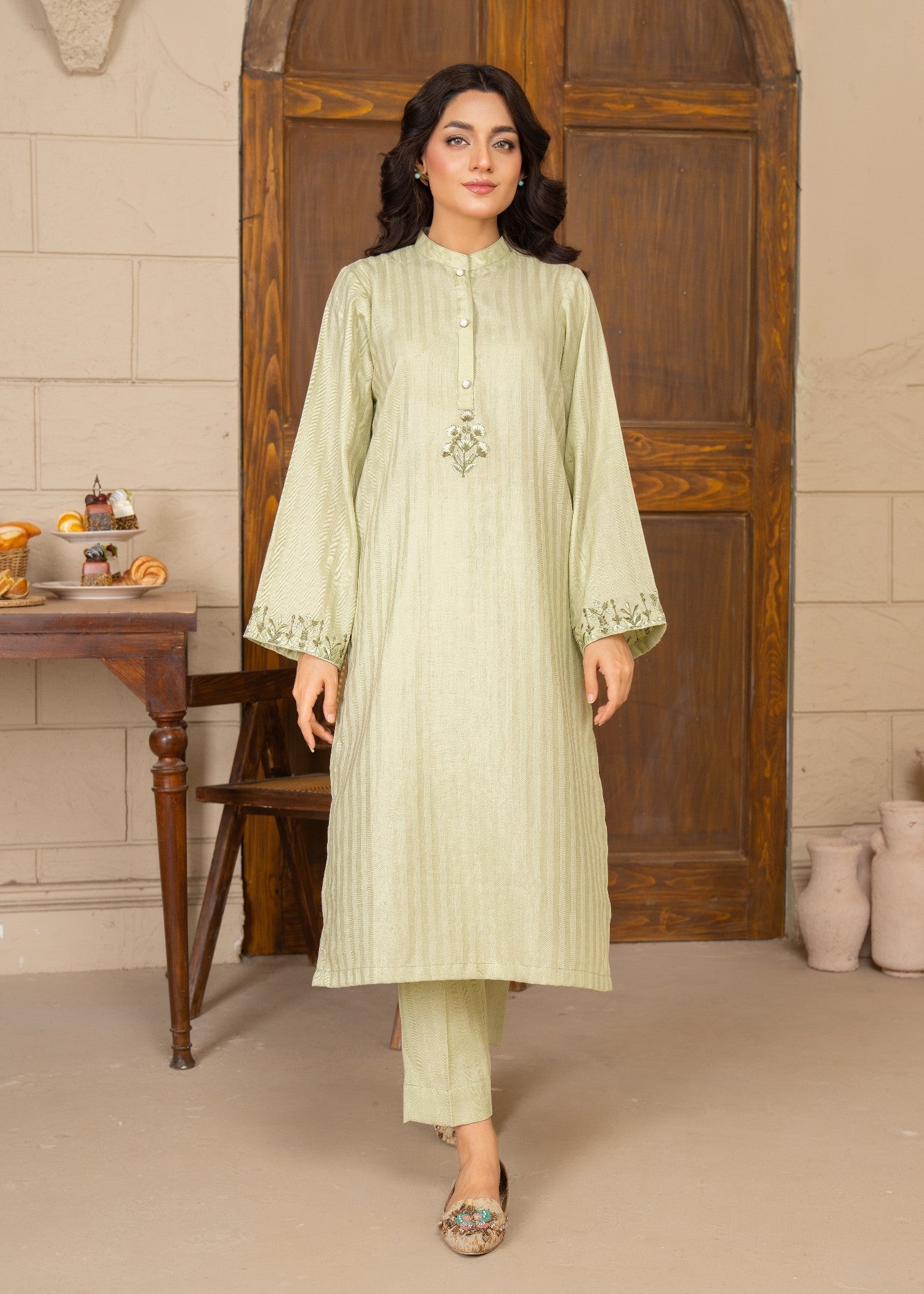 self jacquard Kurta Set in Pistachio green