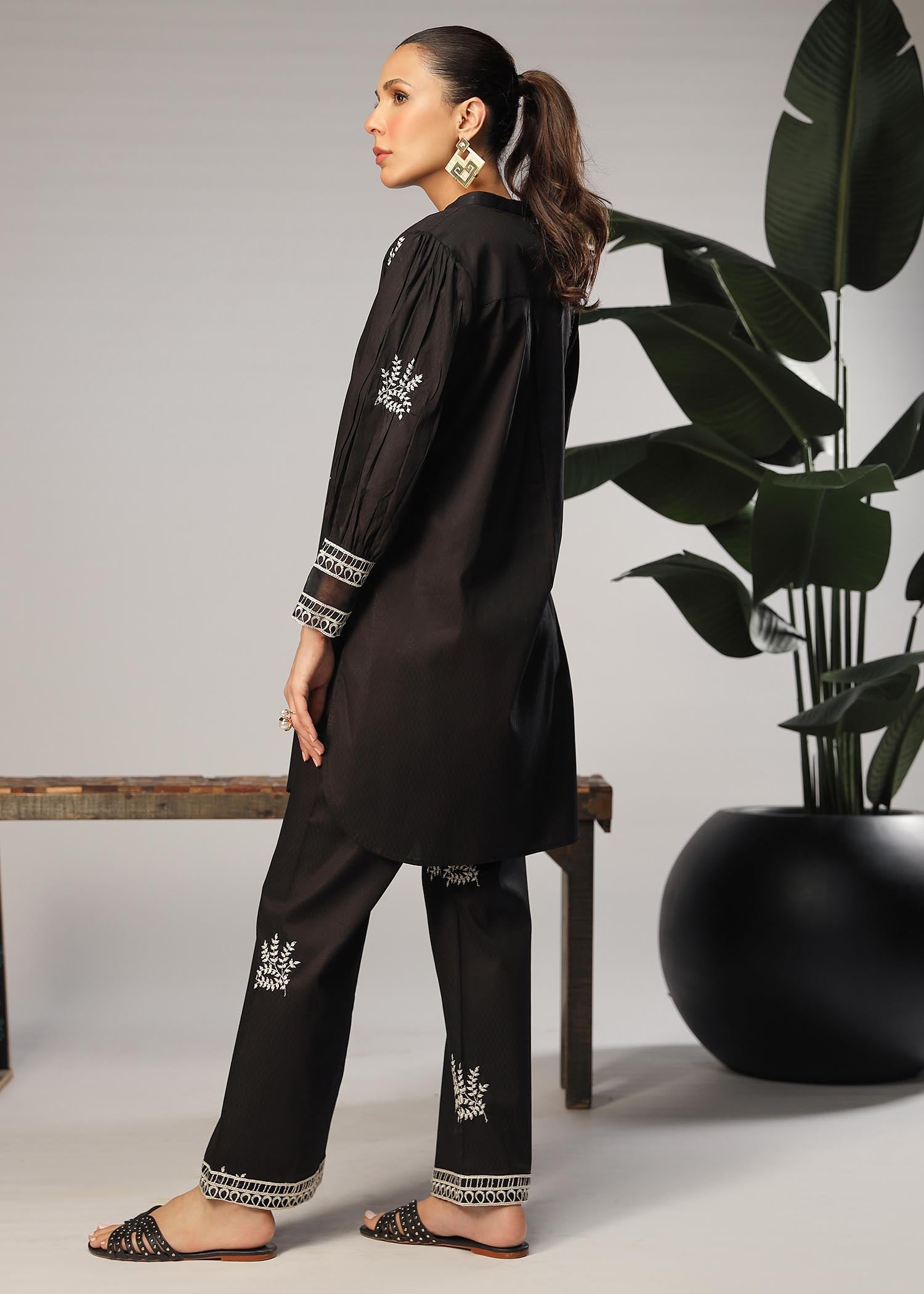 self jacquard Kurta Set in Black
