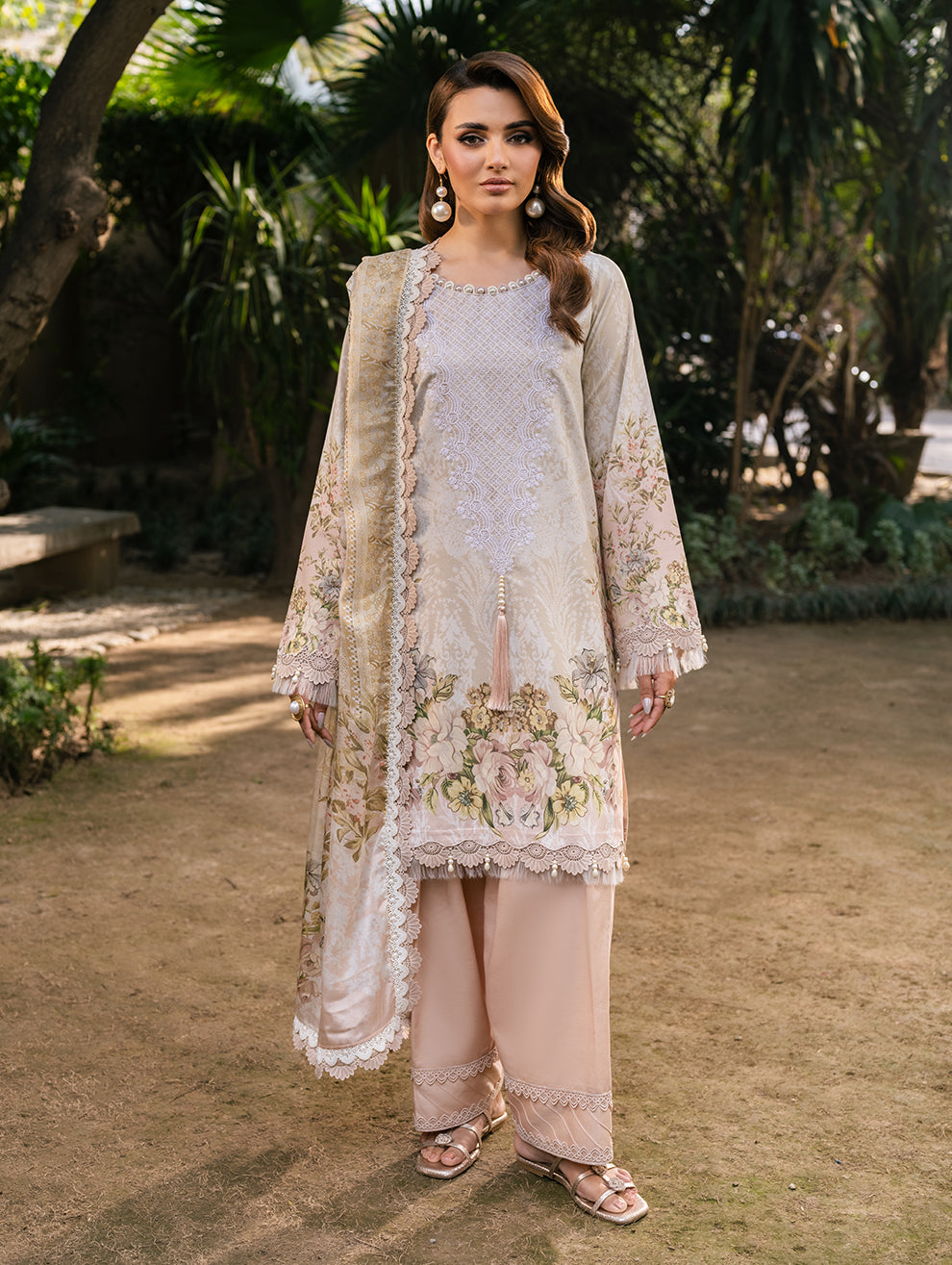 Elara Lawn – SYLPH