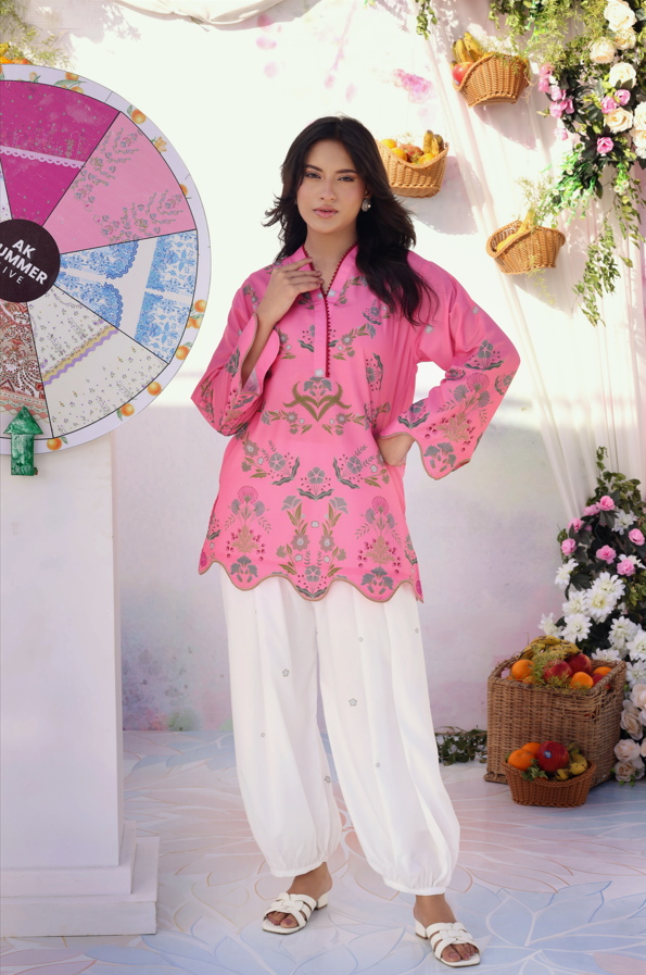 swiss lawn Kurta Set in Pink