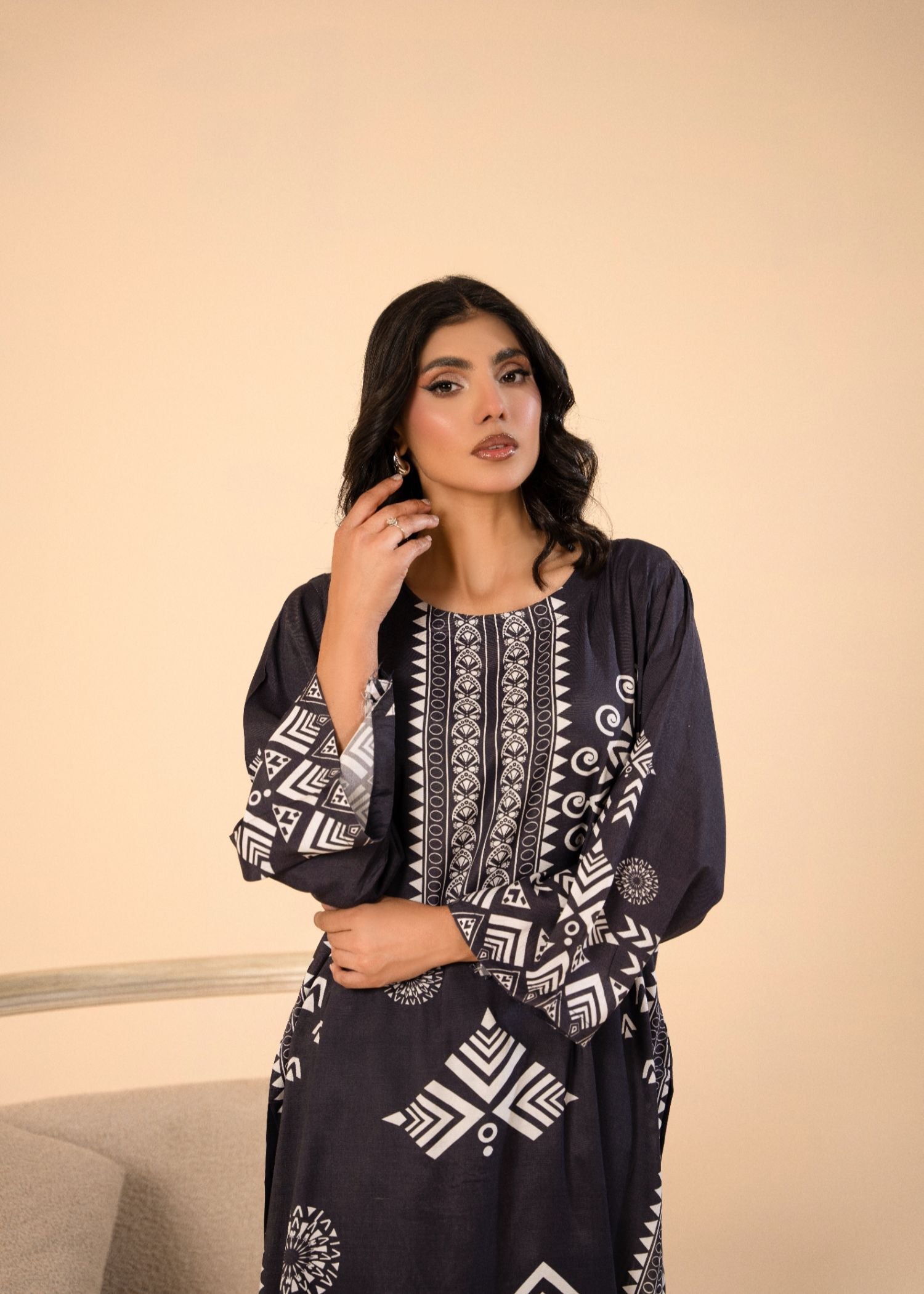 viscose raw silk Kurta Set in Charcoal