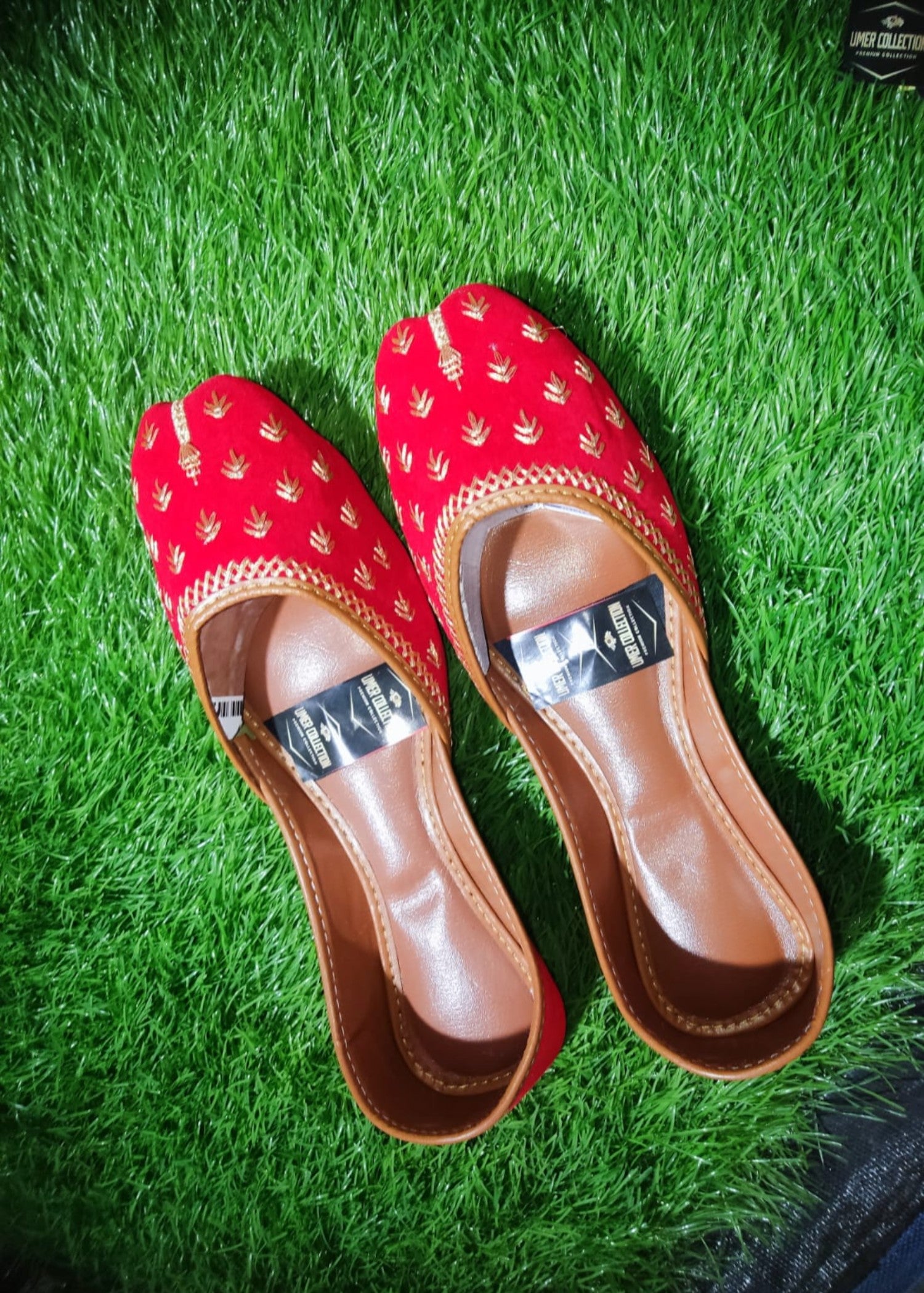 Khussa in Venetian red by - High Quality Women Khussa IST0418
