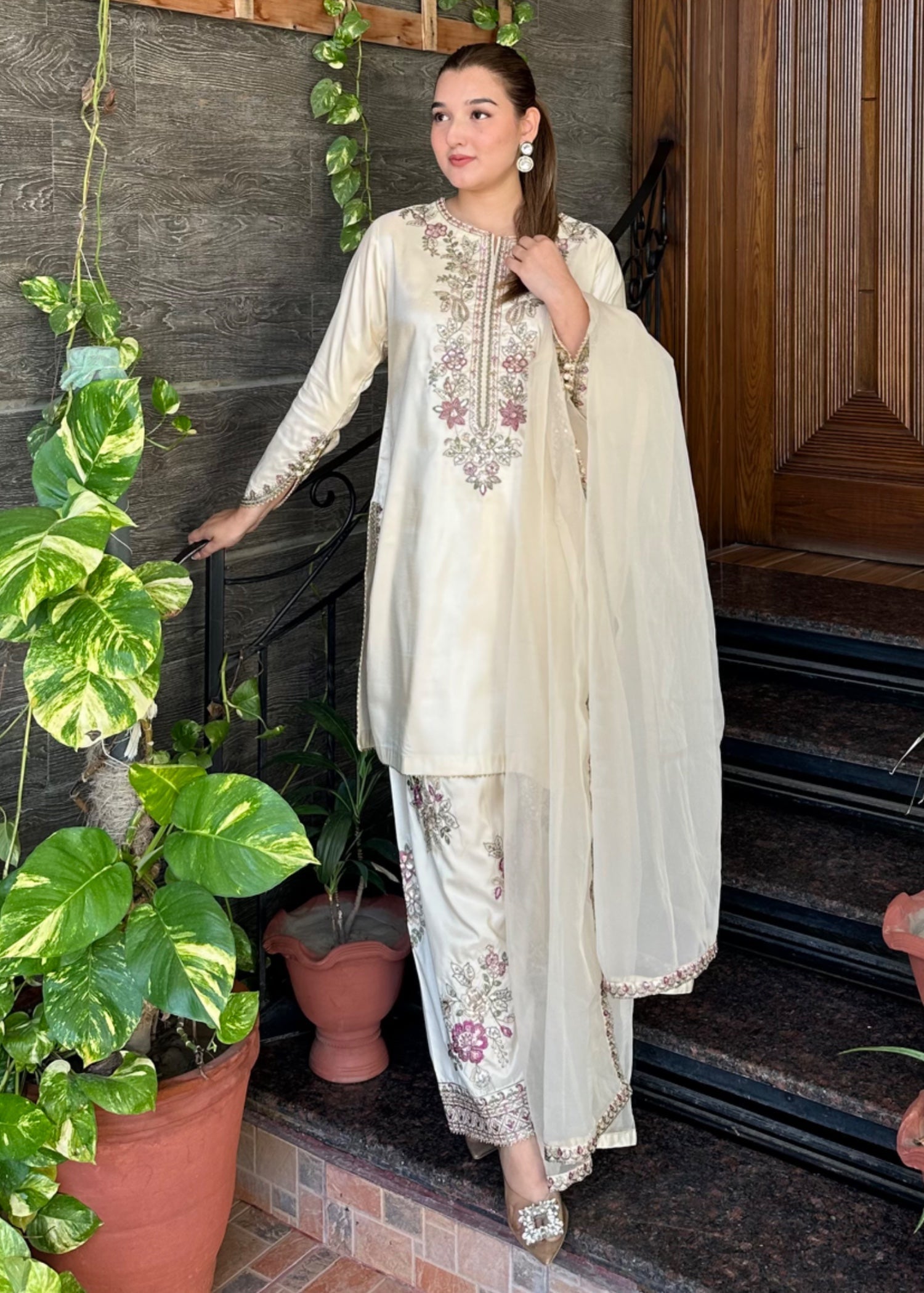 silk Kurta Set in Off-white