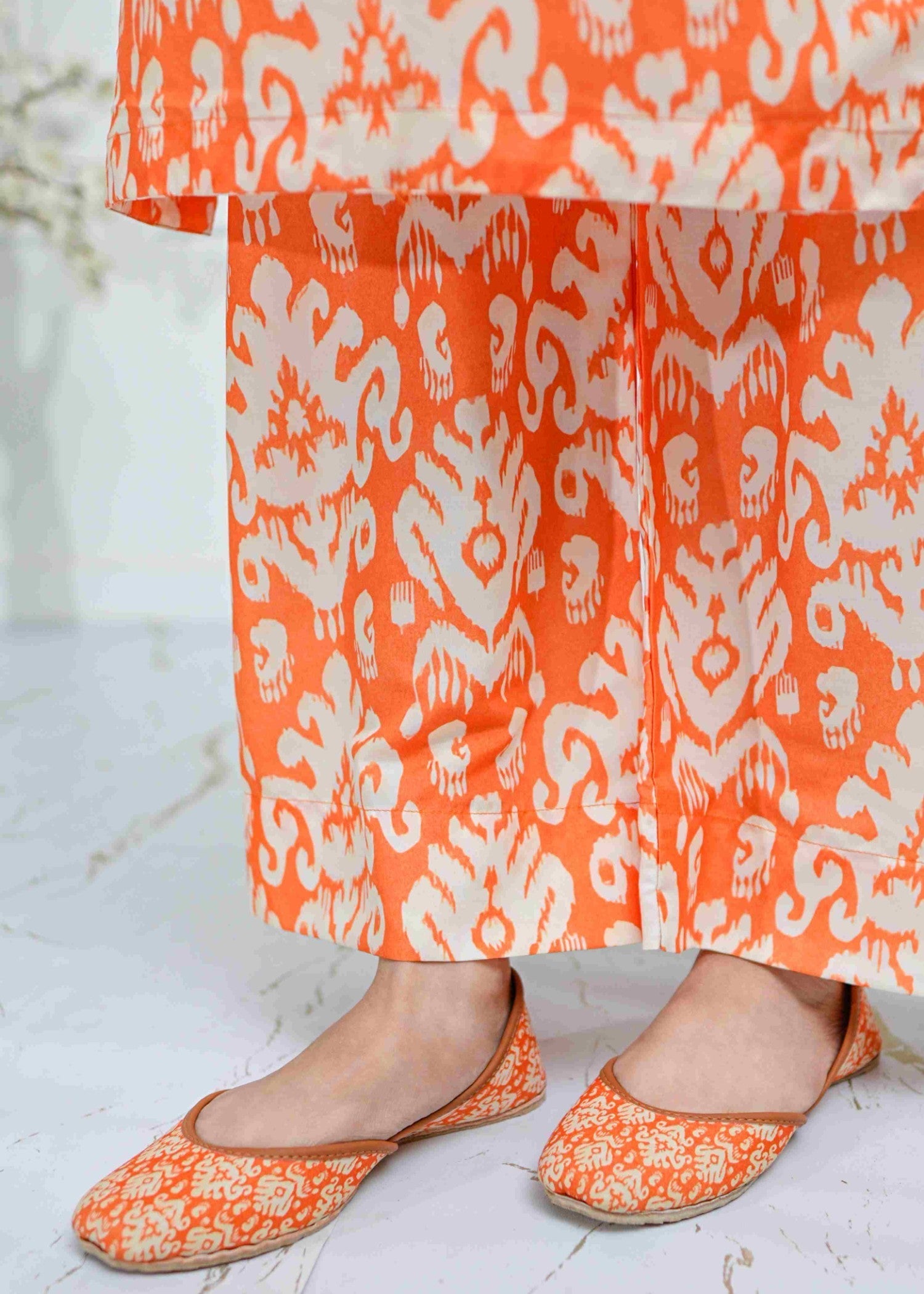 swiss lawn Kurta Set in Orange