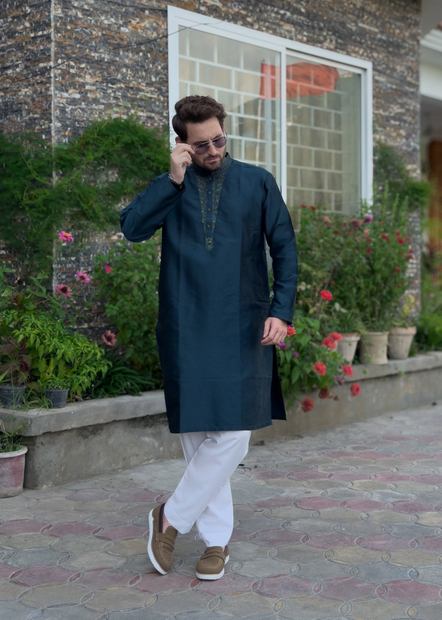 traditional jamawar Kurta in Pine green