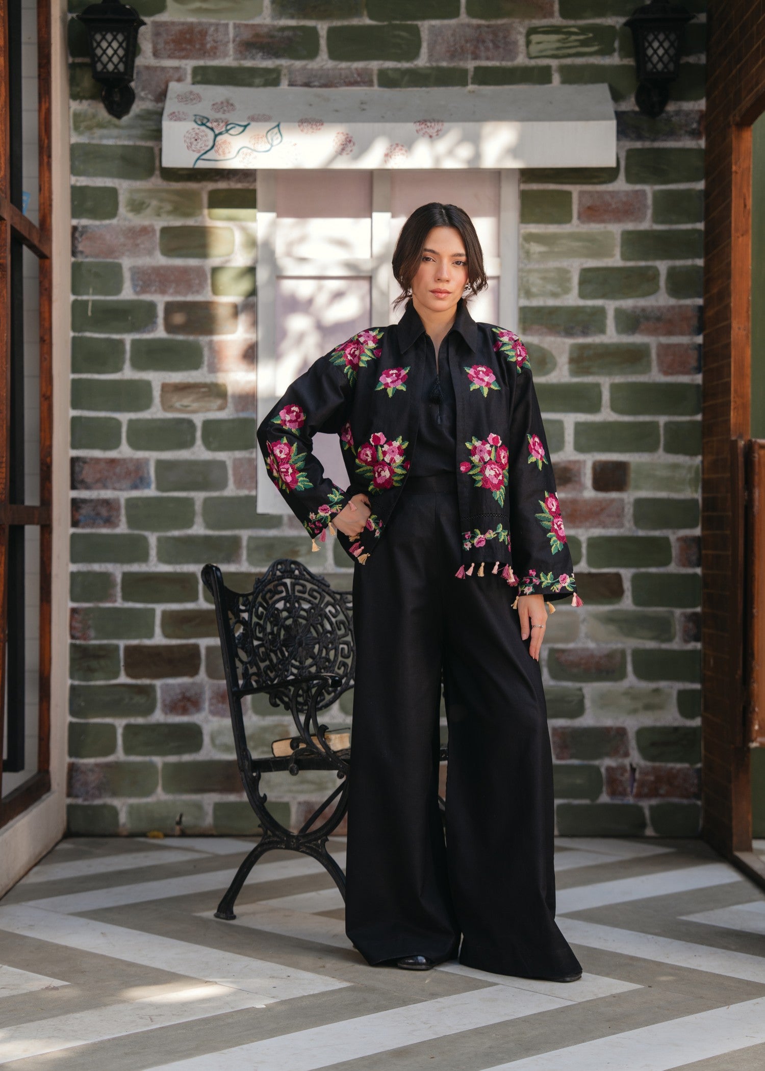 lawn Jacket in Black