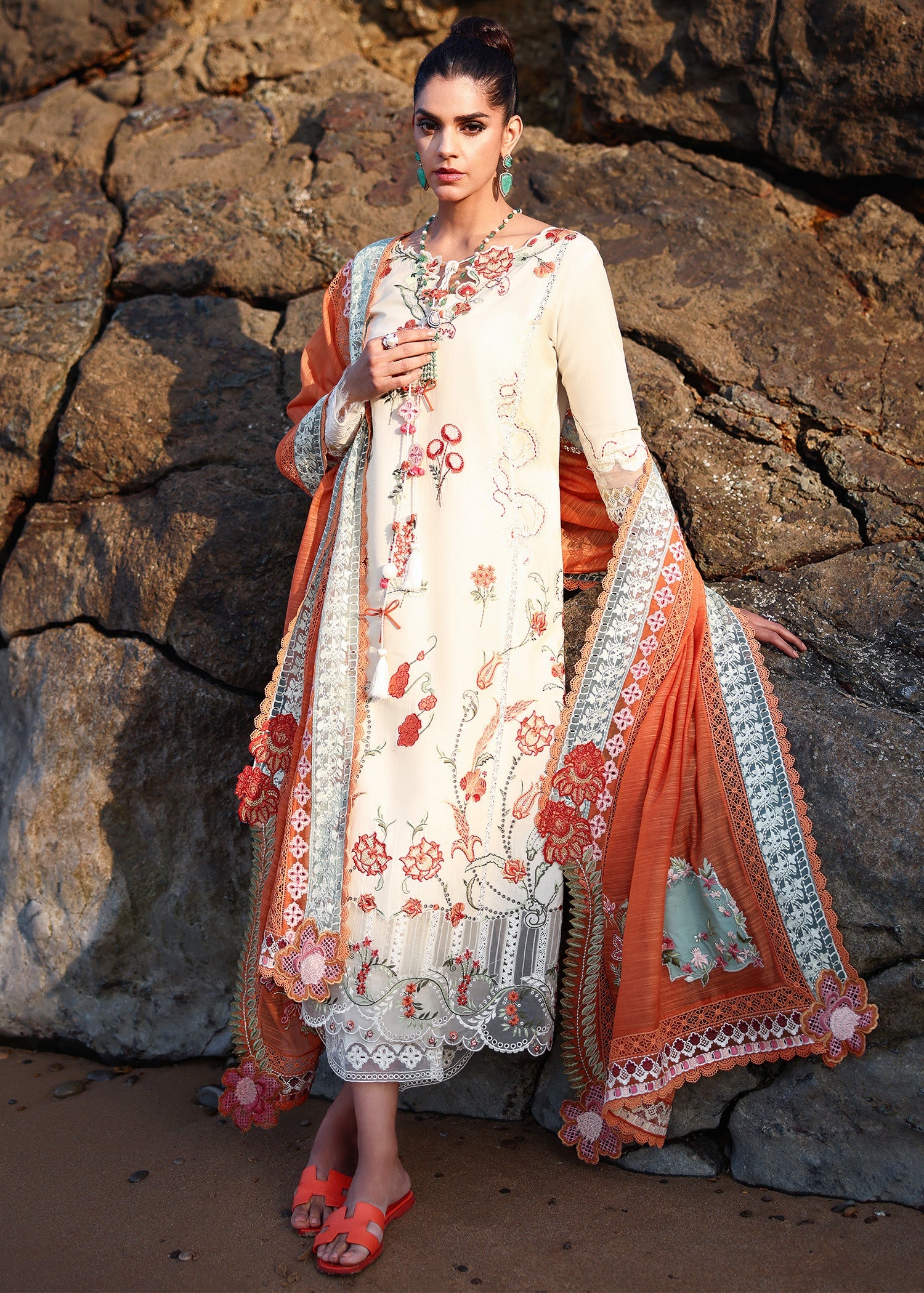 Breeze Festive Luxury Lawn – GIA-5-A
