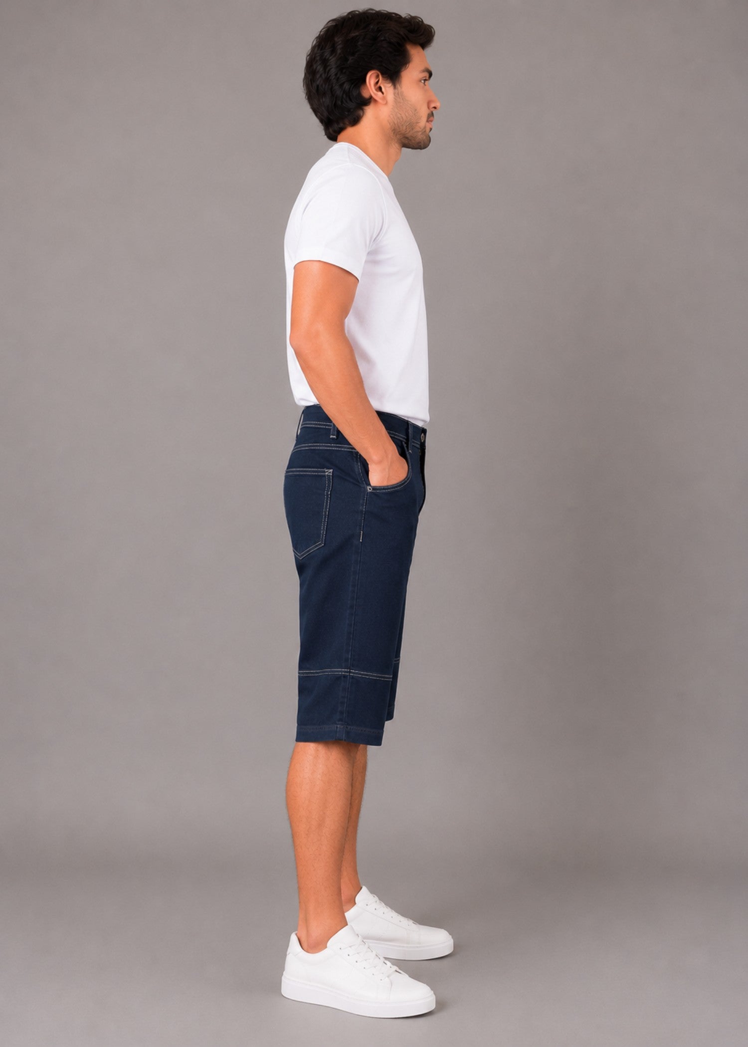denim Shorts in Prussian blue