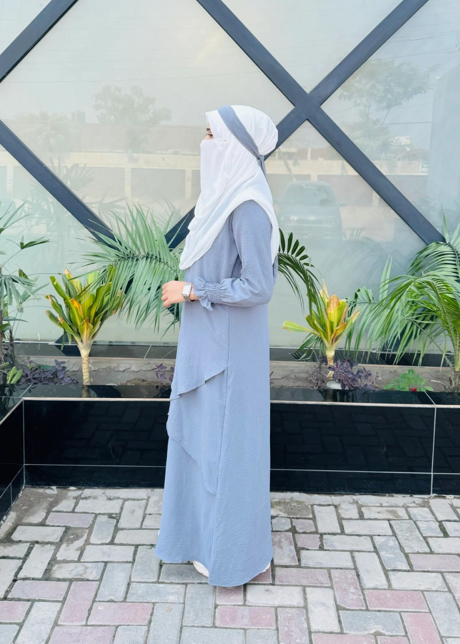 polyester Abaya in Light blue