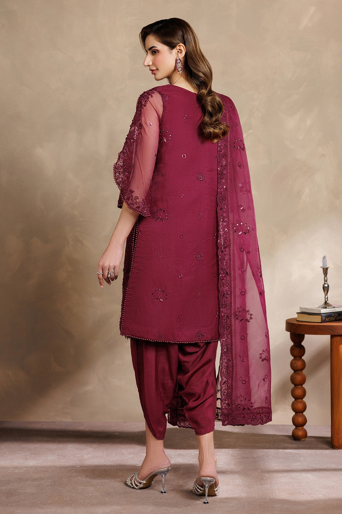 Zayrah Formals – Surkh-01