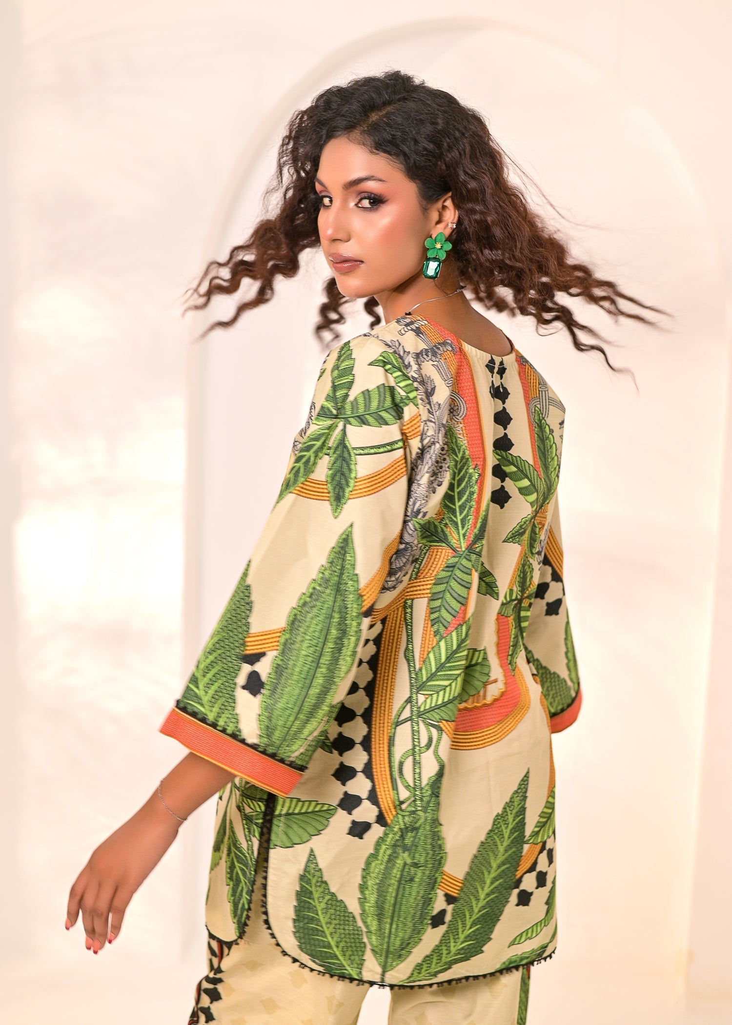 poly silk Co Ord Sets in Green, cream