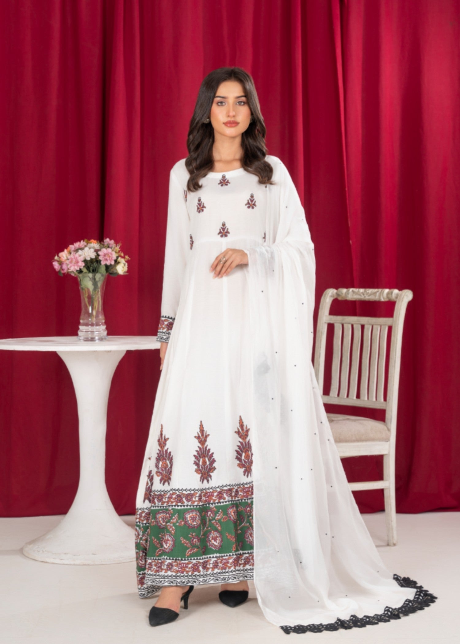 silk finish lawn Pishwas in Off-white