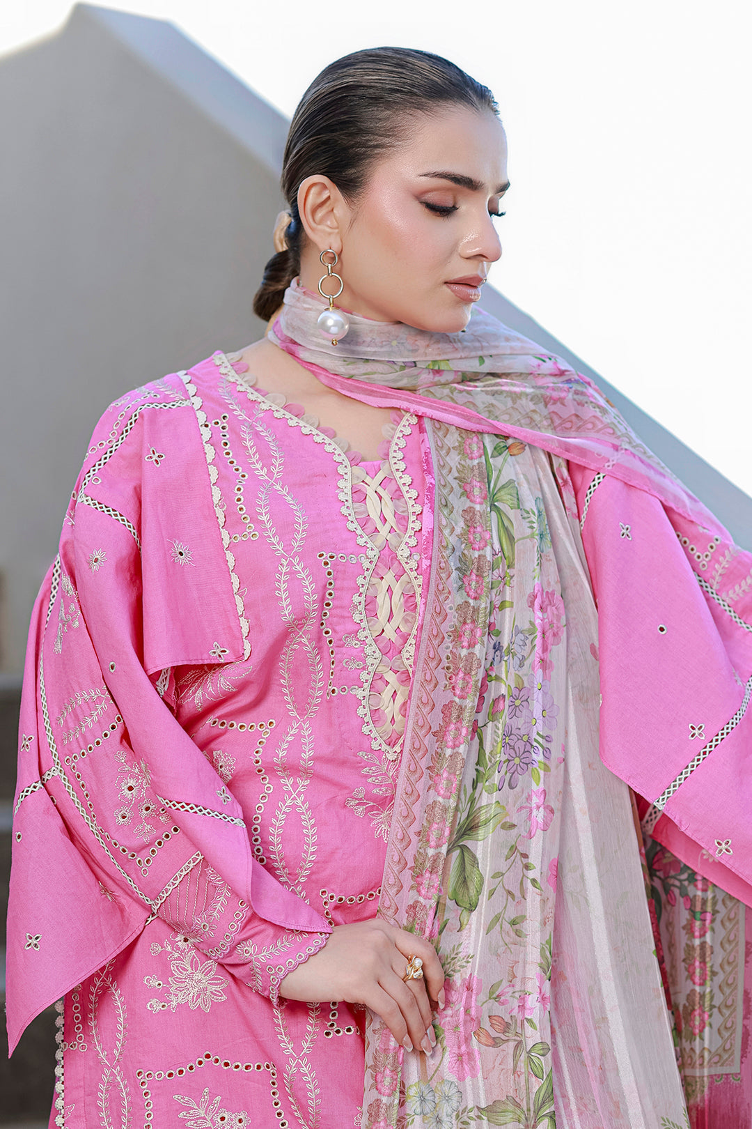 Chikankari Lawn – Z-4089