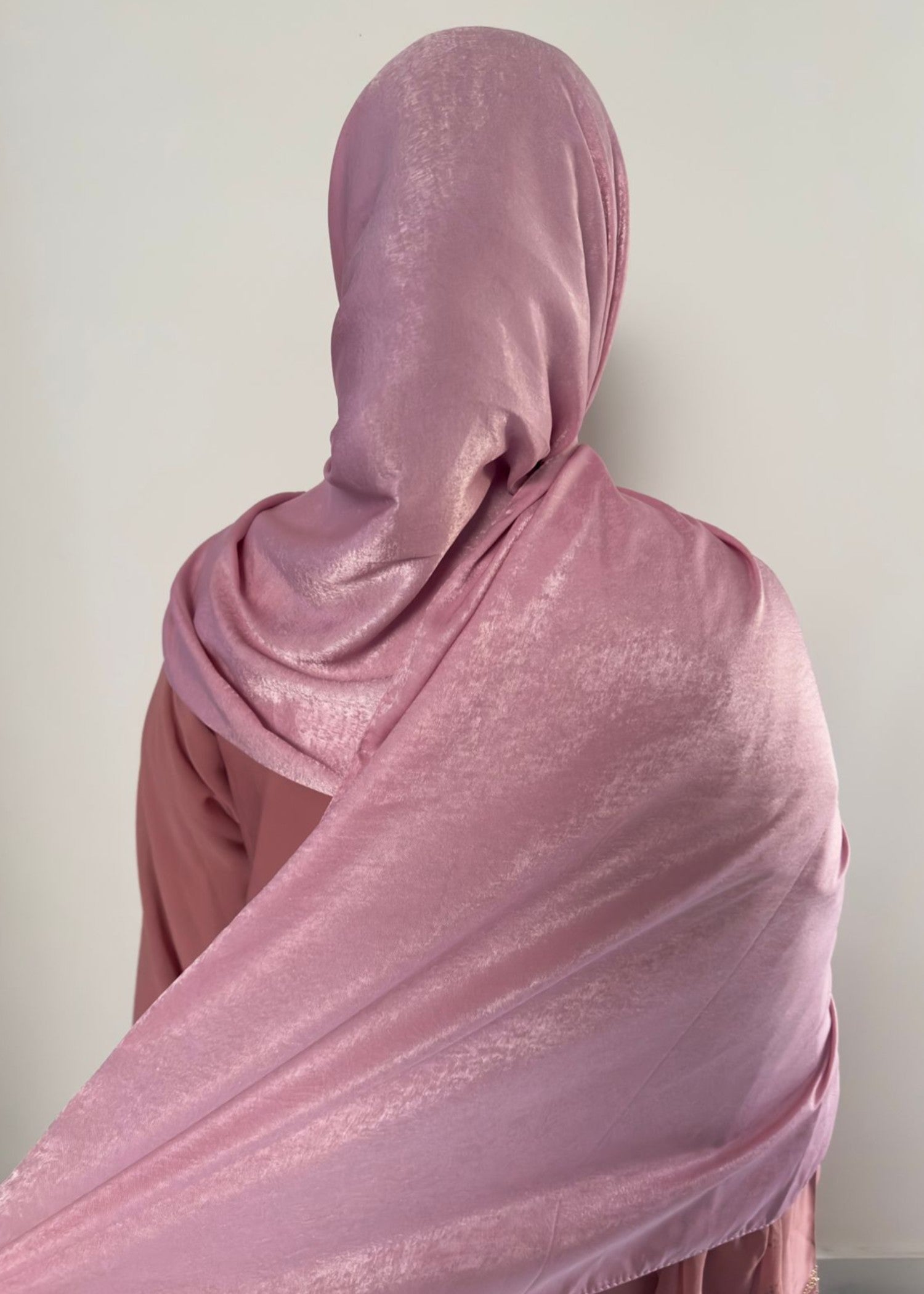 velvet Hijab in Rose pink