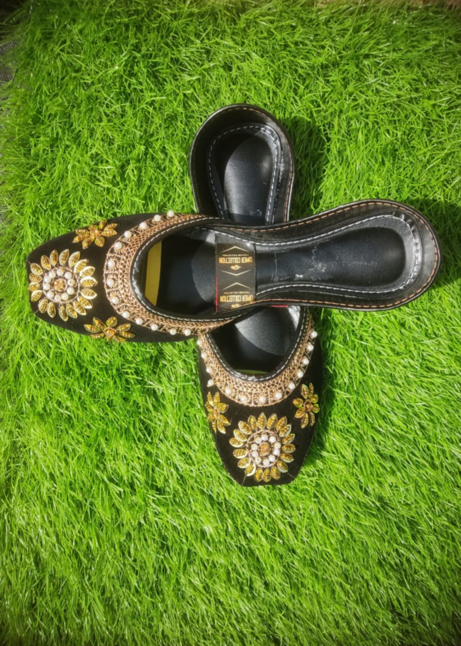 Khussa in Black by - High Quality Women Khussa KNM3851
