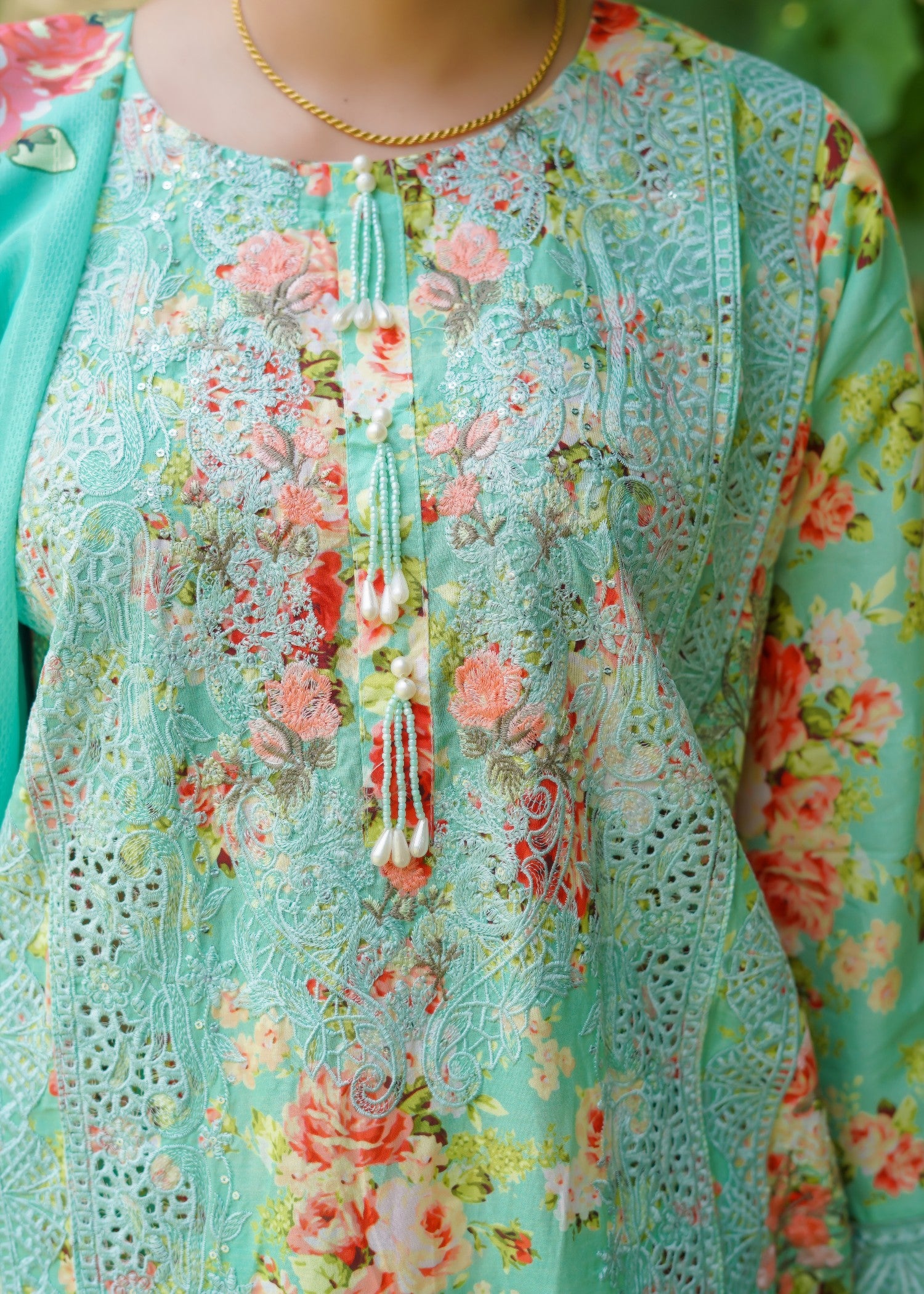 swiss lawn Kurta Set in Spring green