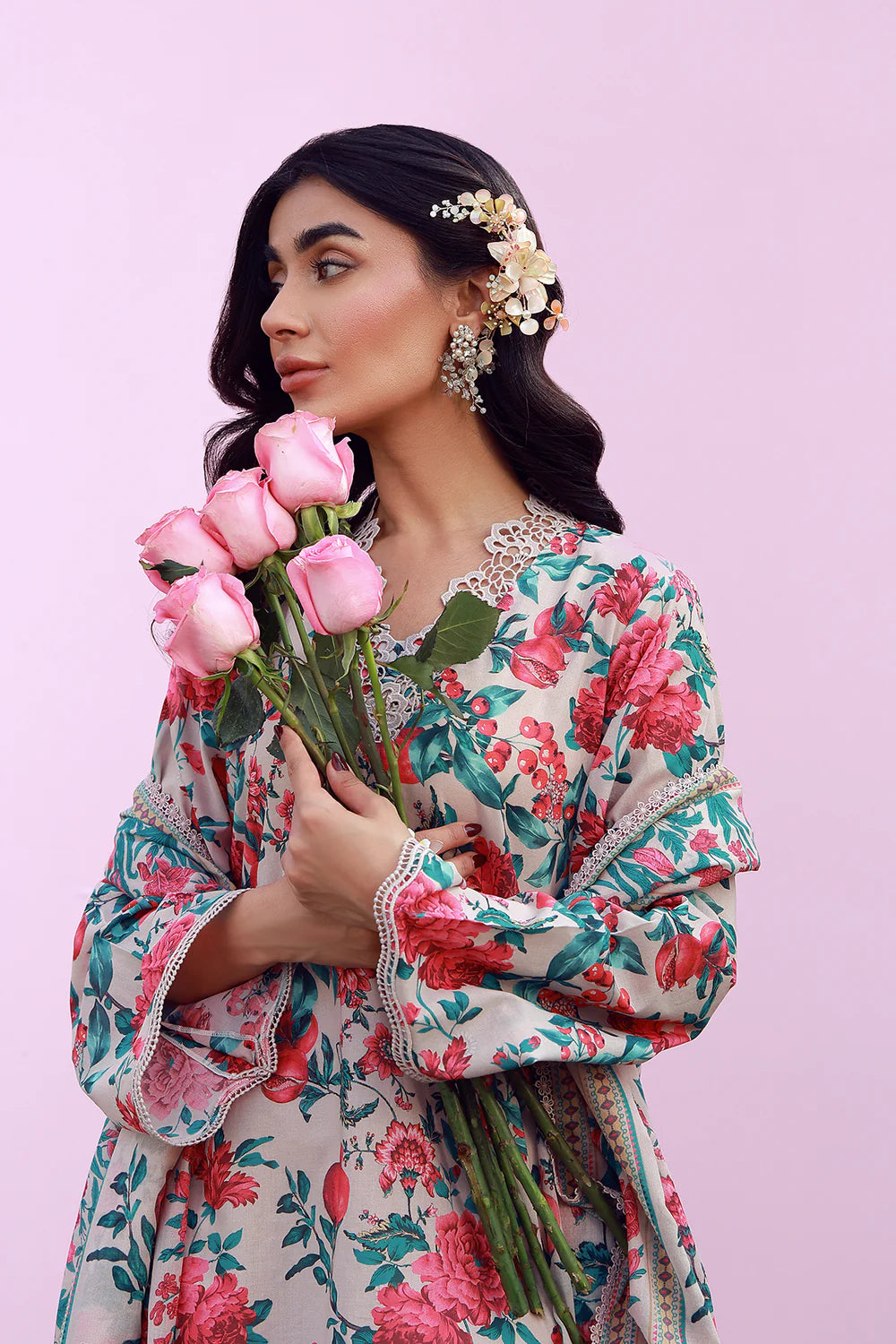 Mirha Lawn – Ivory Bloom