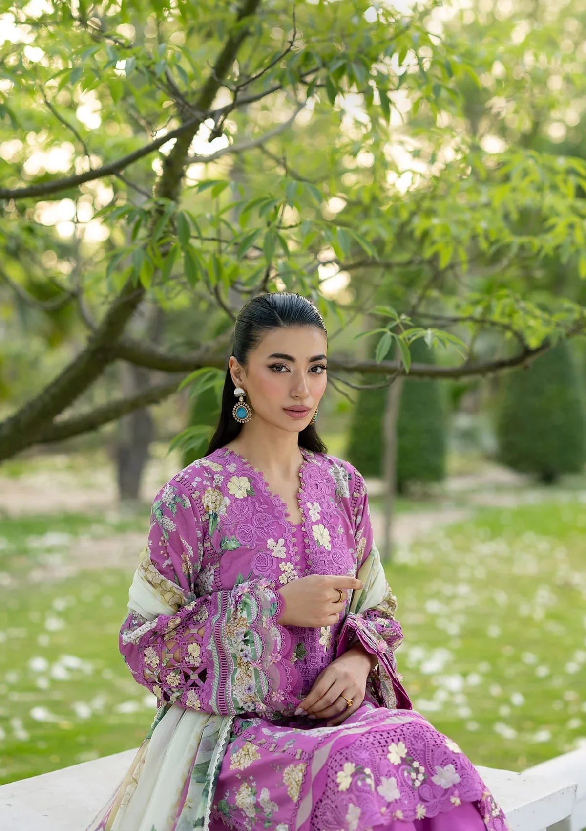 Signature Lawn Edit – 7b Kiara