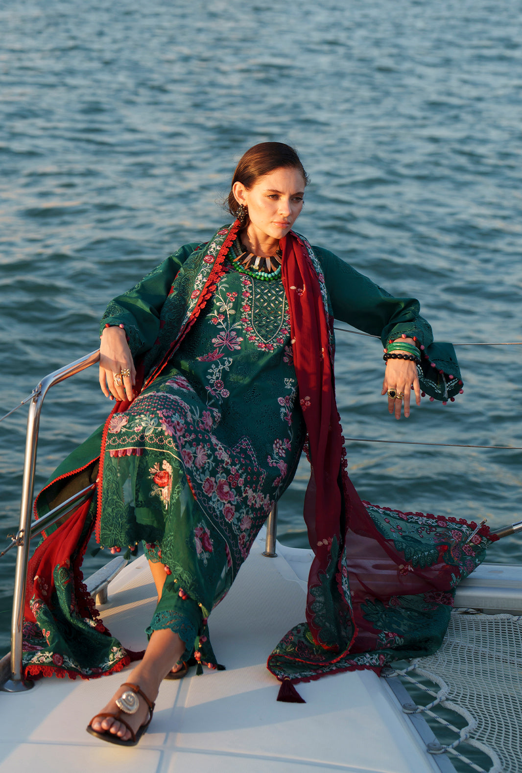 AJR Evara Luxury Lawn – Yara