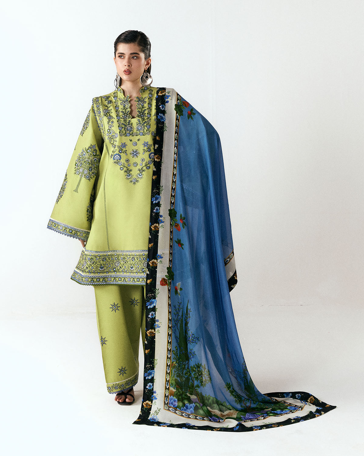 Jugnu Luxury Lawn Edit – Mai