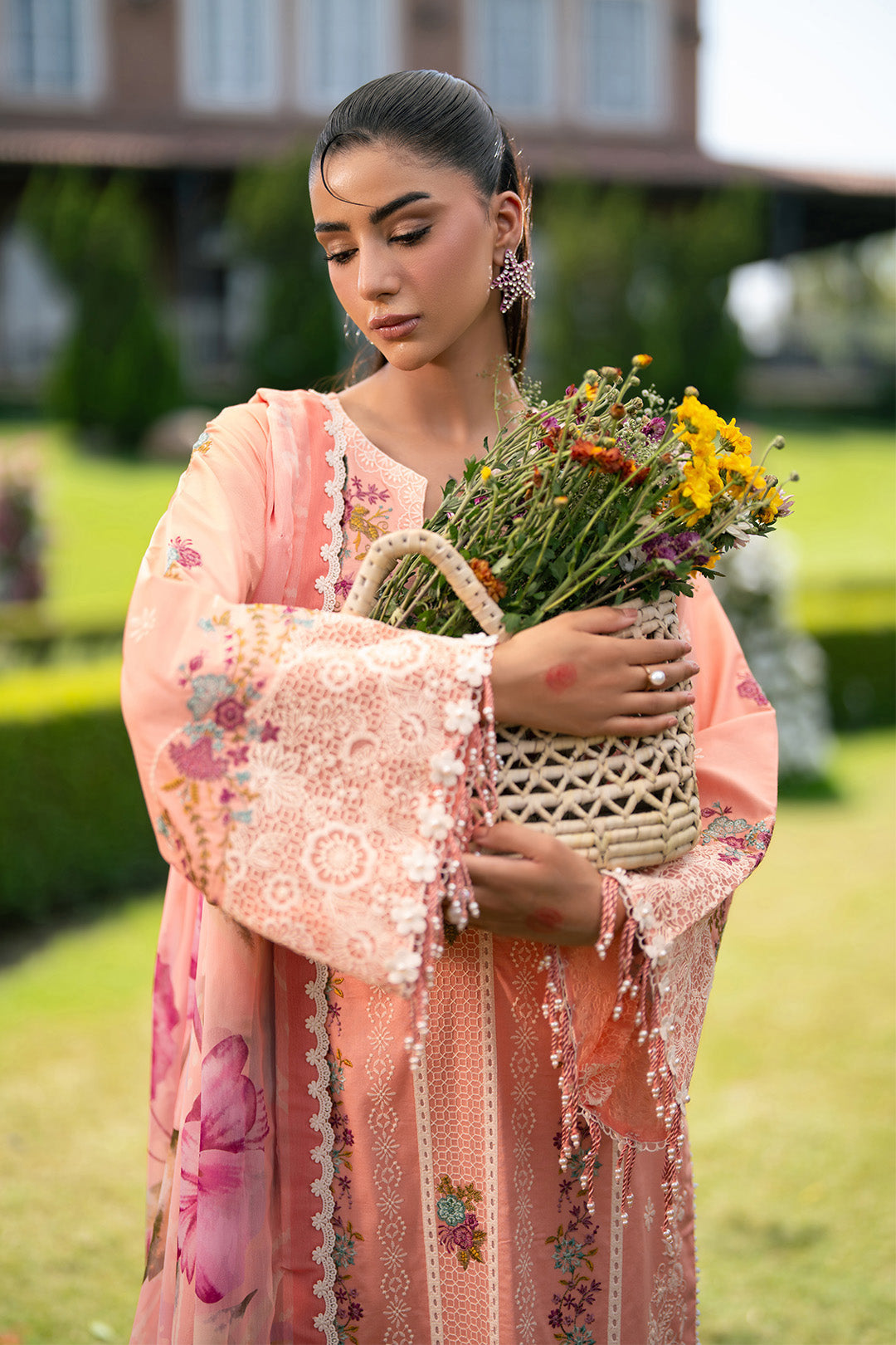 Summer Lawn – 7072-Eva