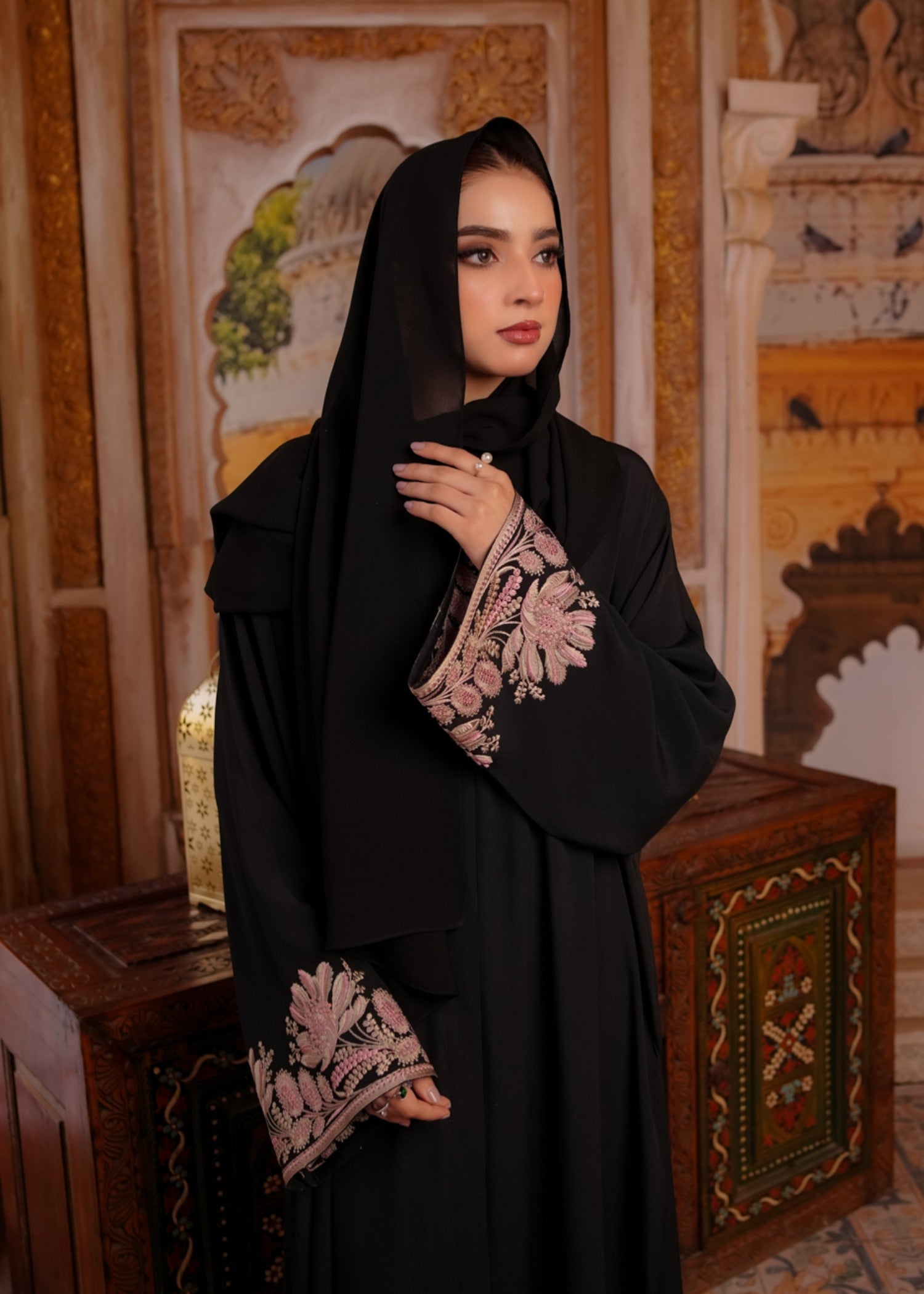 crepe viscose Abaya in Black