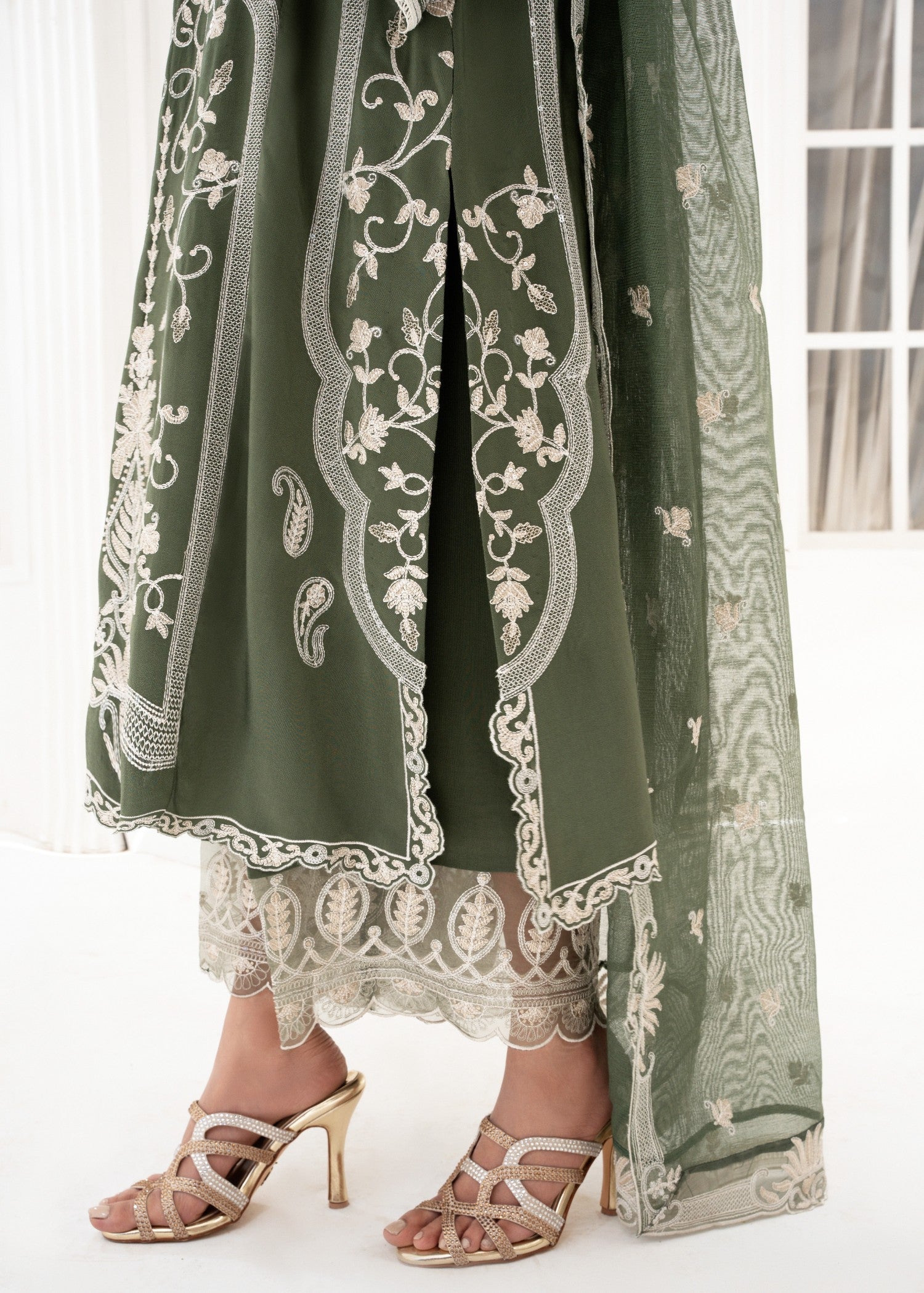 crepe Kurta Set in Sage green