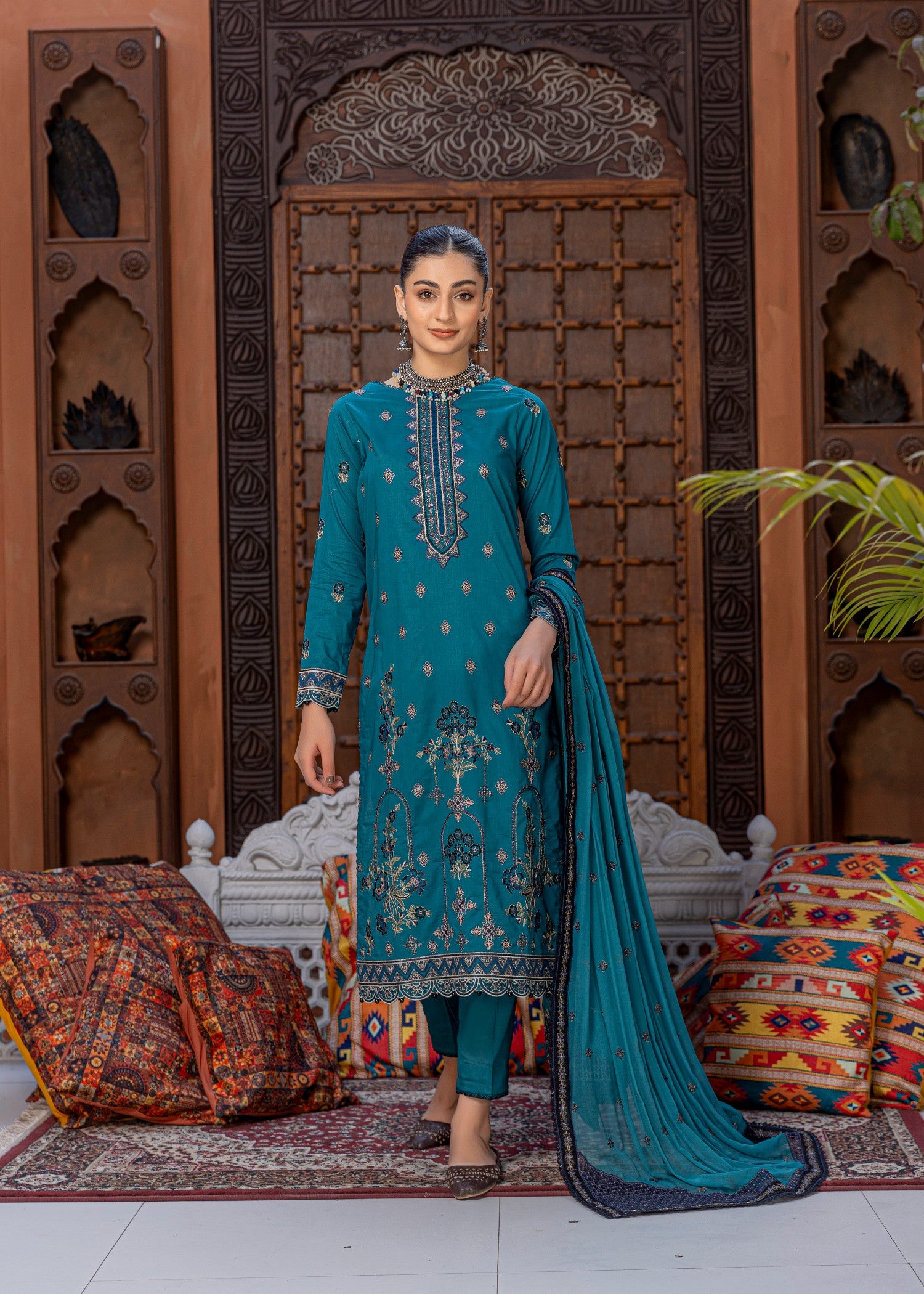 lawn Kurta Set in Turquoise, teal