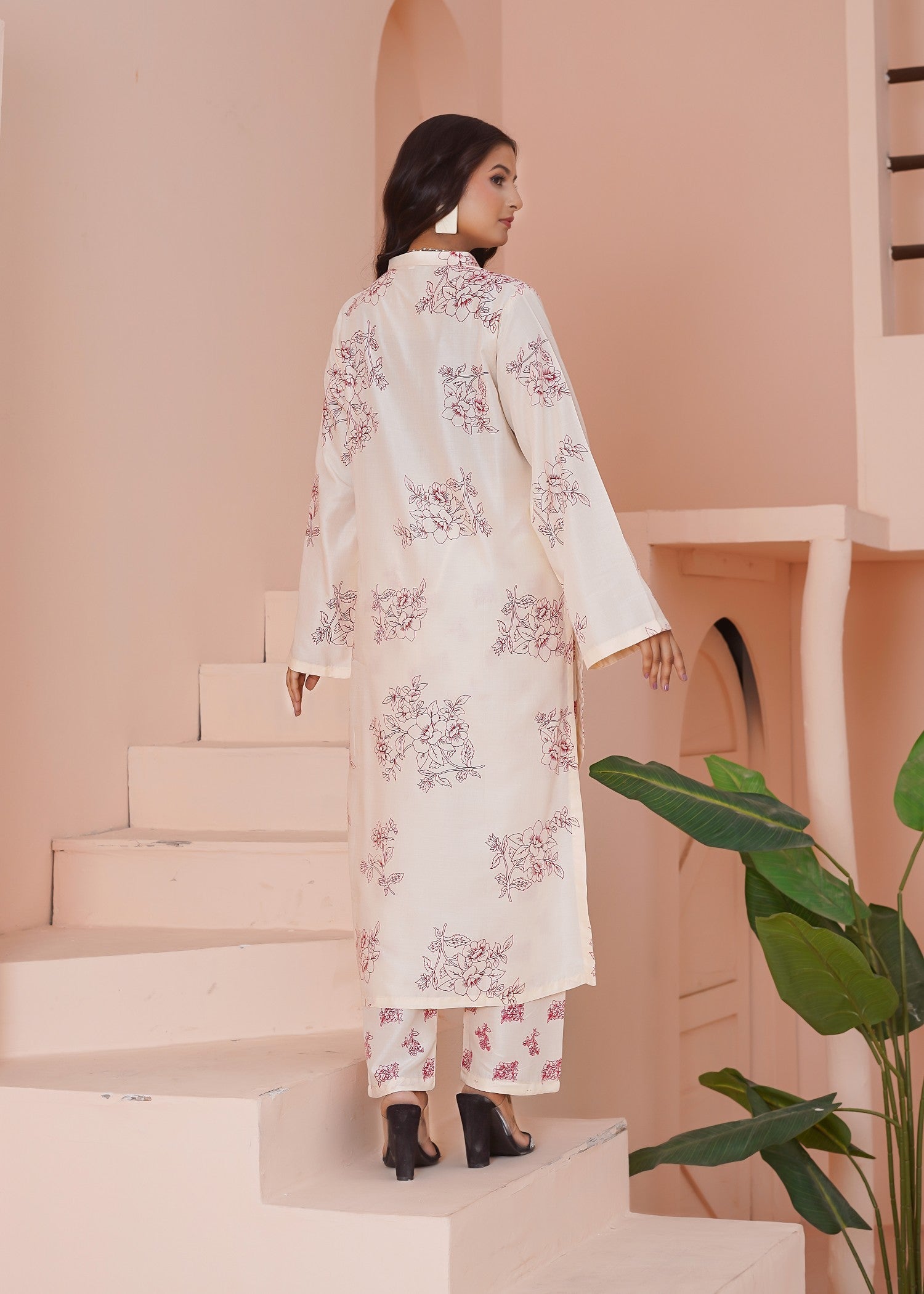 arabic lawn Kurta Set in Off-white