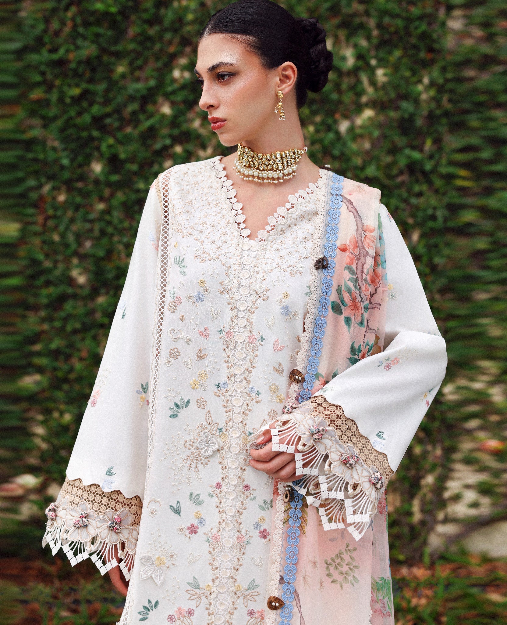 Lilas Lawn – Amaya