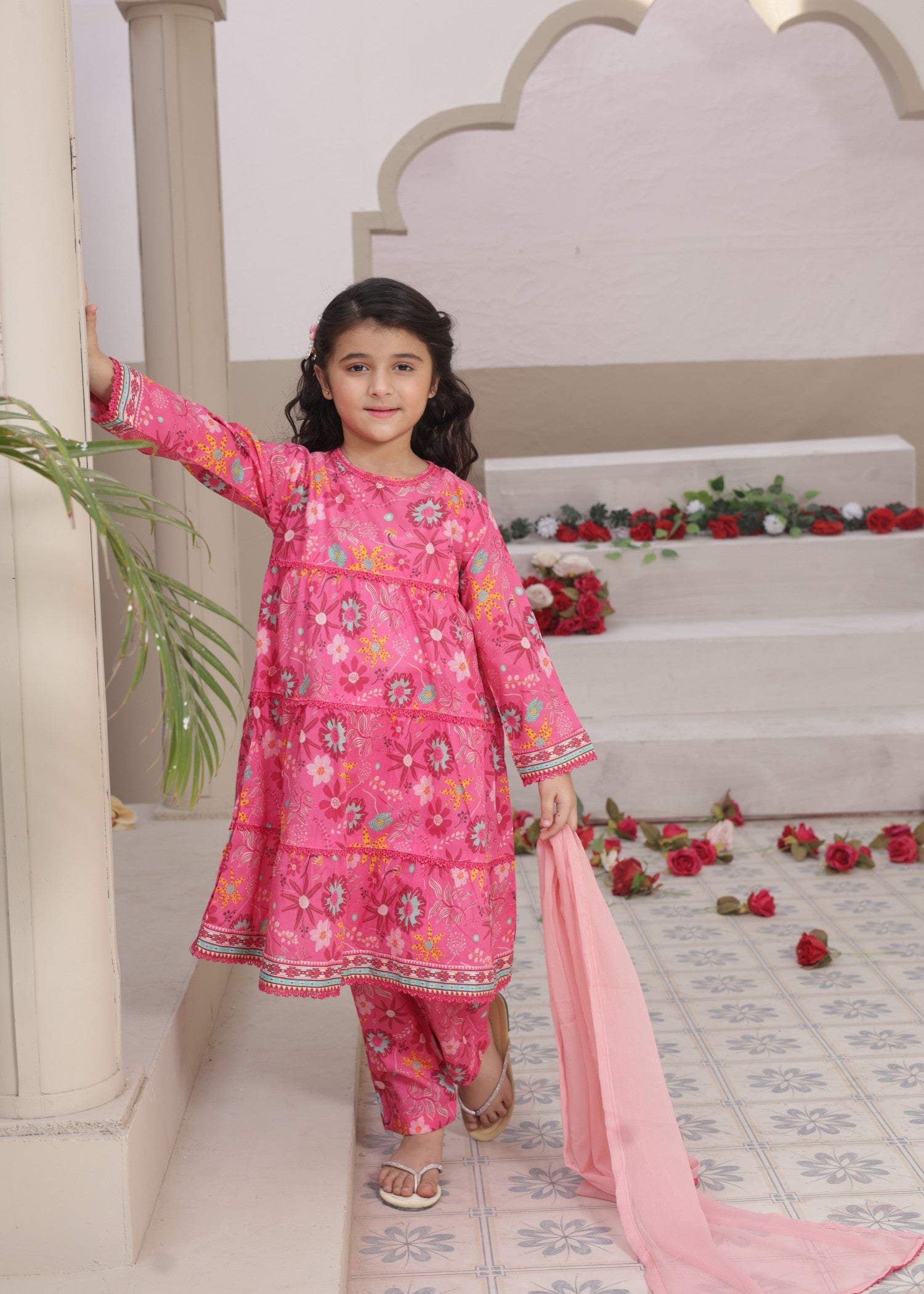 lawn Pishwas in Bubblegum pink