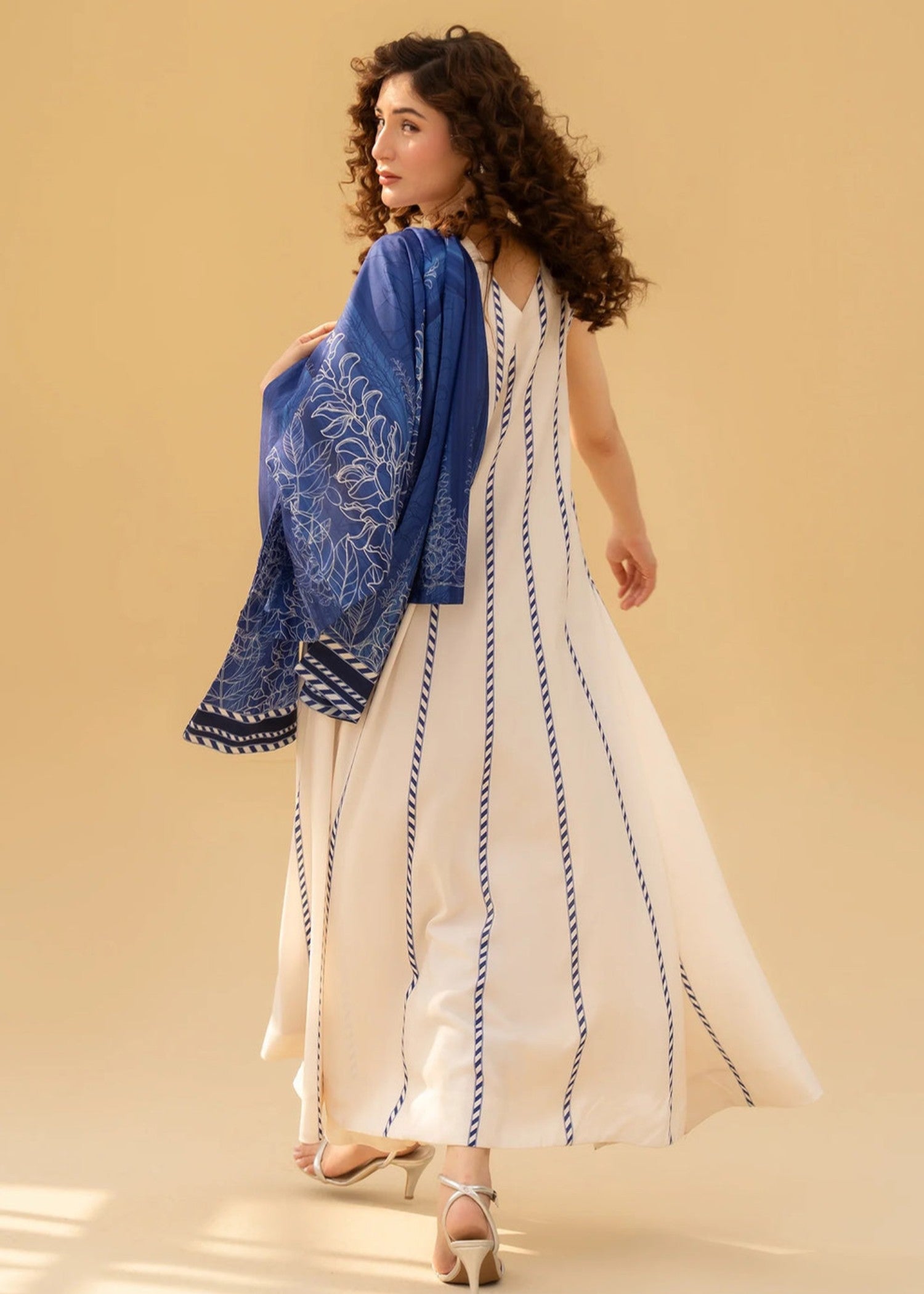 blended cambric Maxi in Pearl white