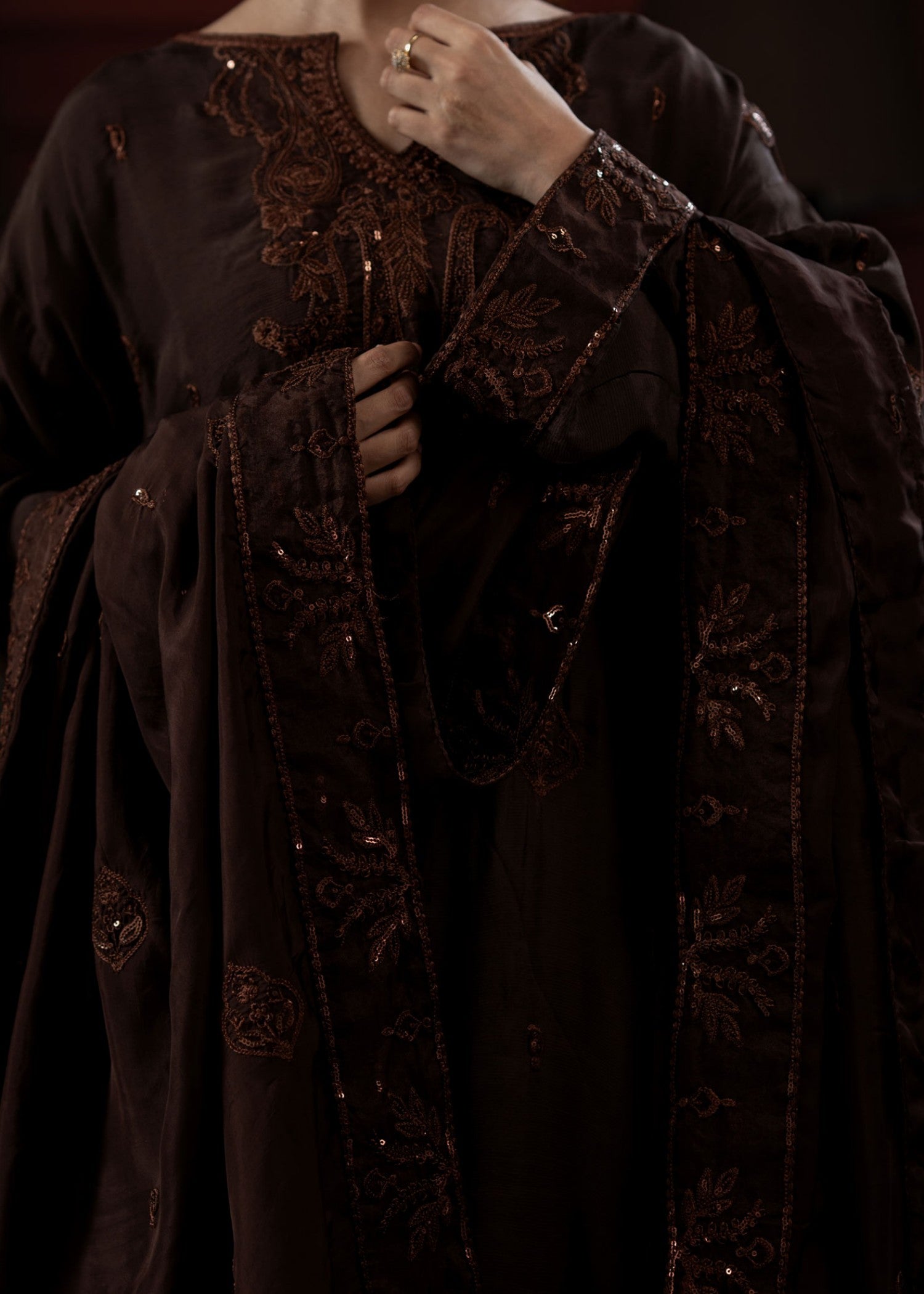 raw silk Kaftan in Brunette brown