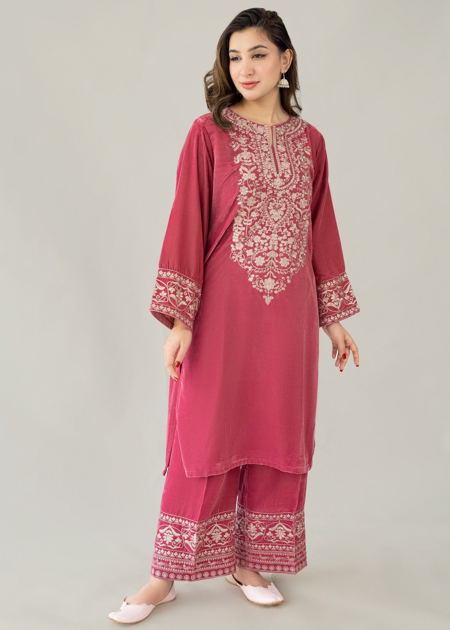 velvet Kurta Set in Tea rose pink