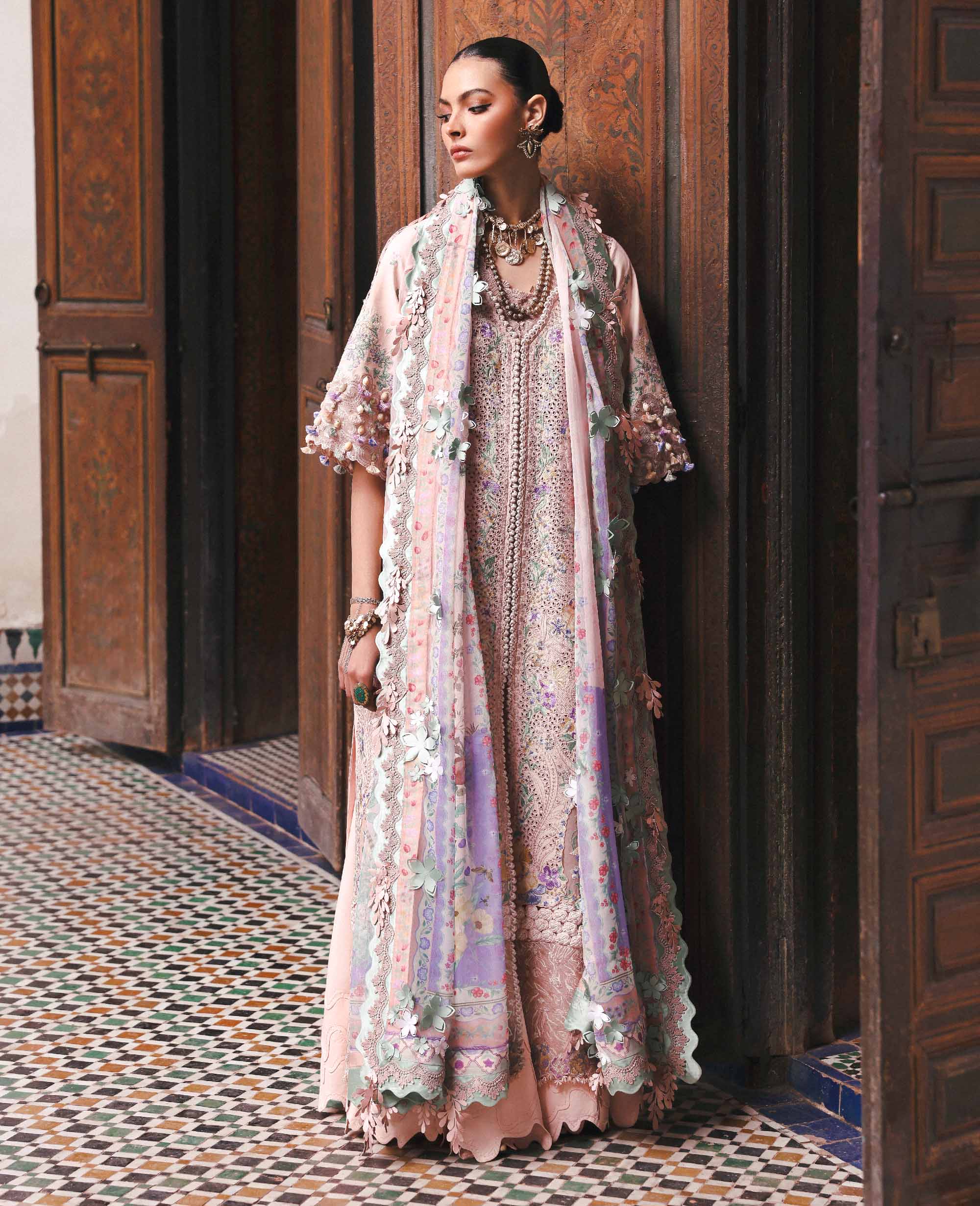 Republic Reine Eid Luxury Lawn – Dahlia