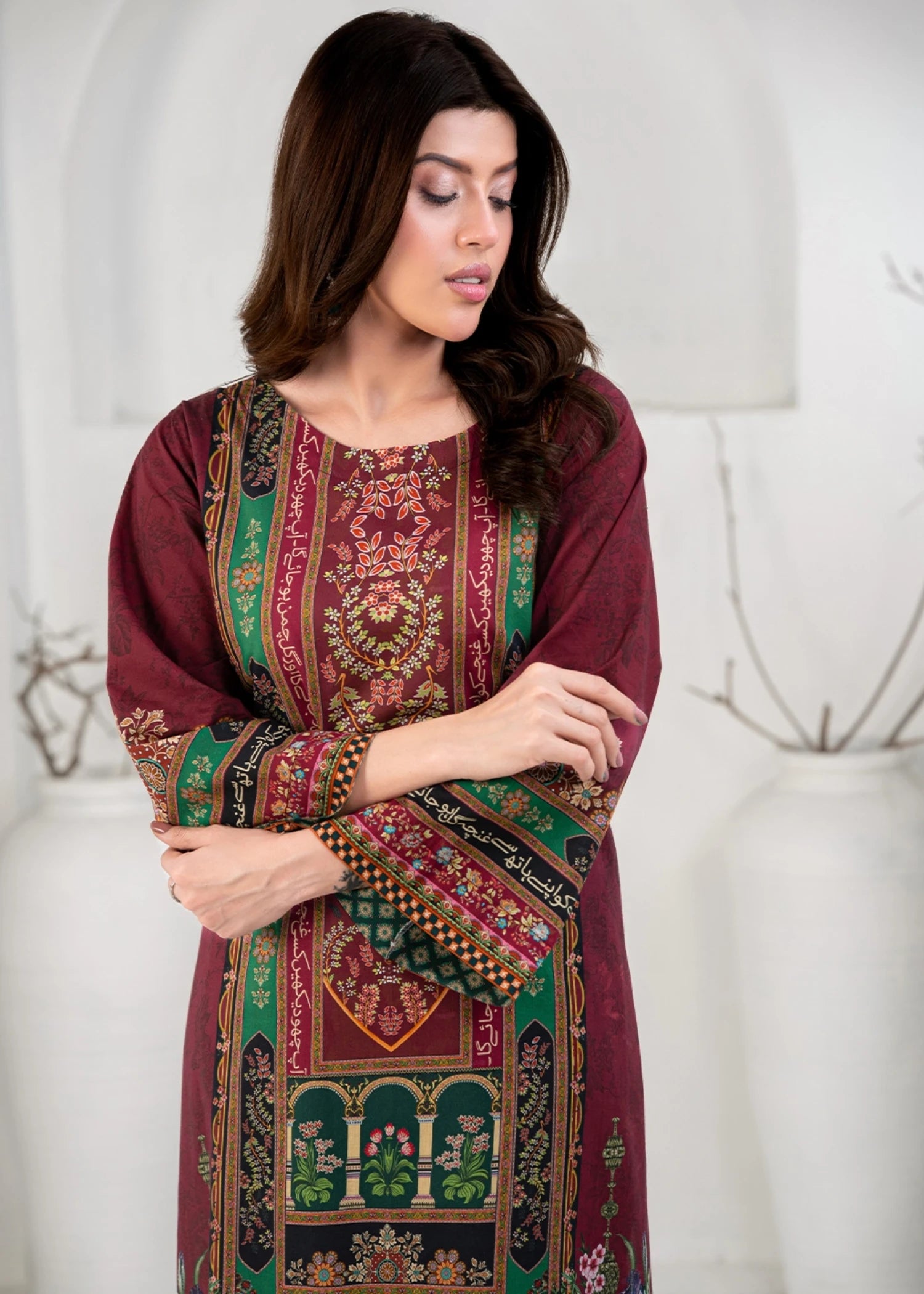 blended cambric Kurta Set in Maroon