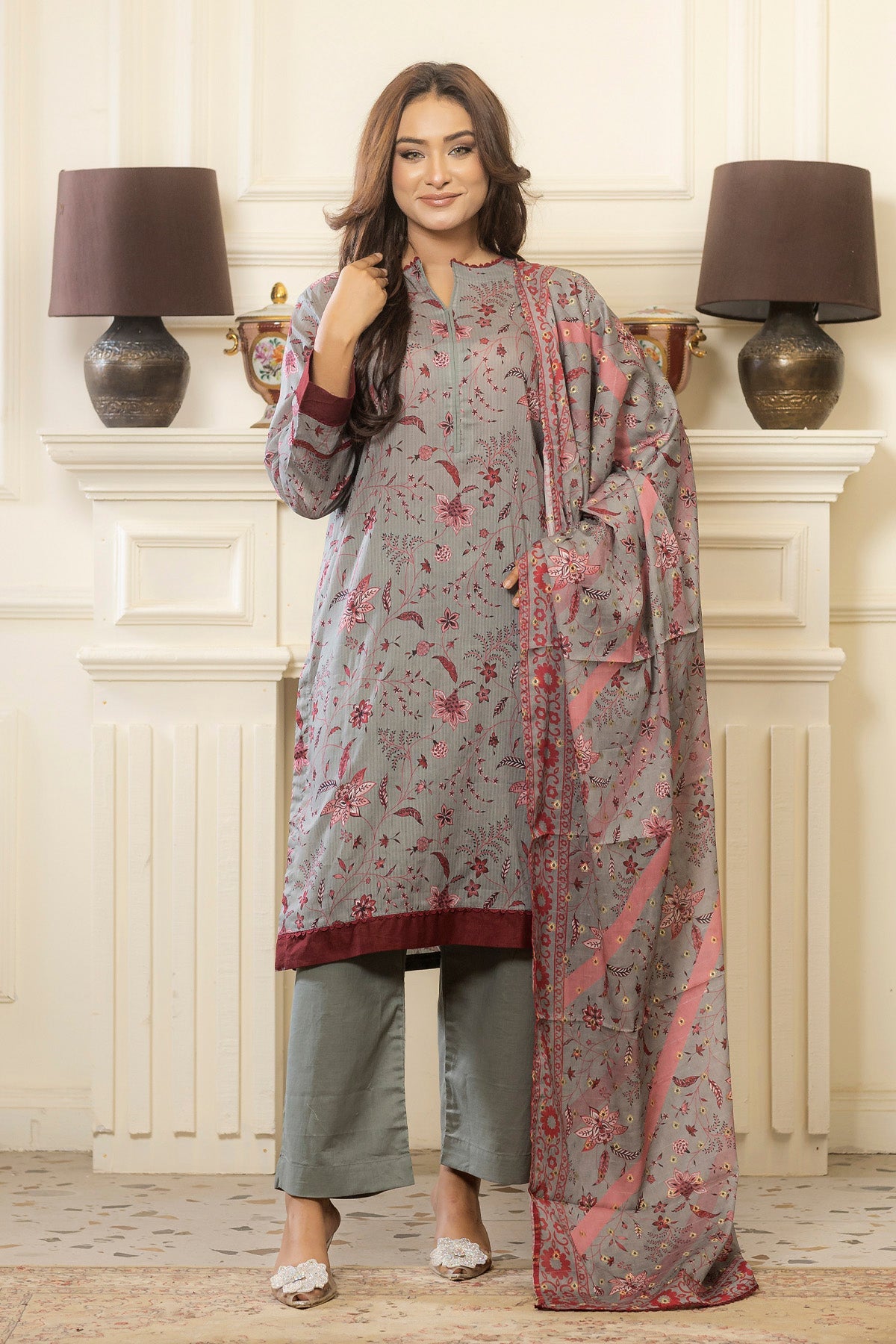 lawn voile Kurta Set in Ash grey