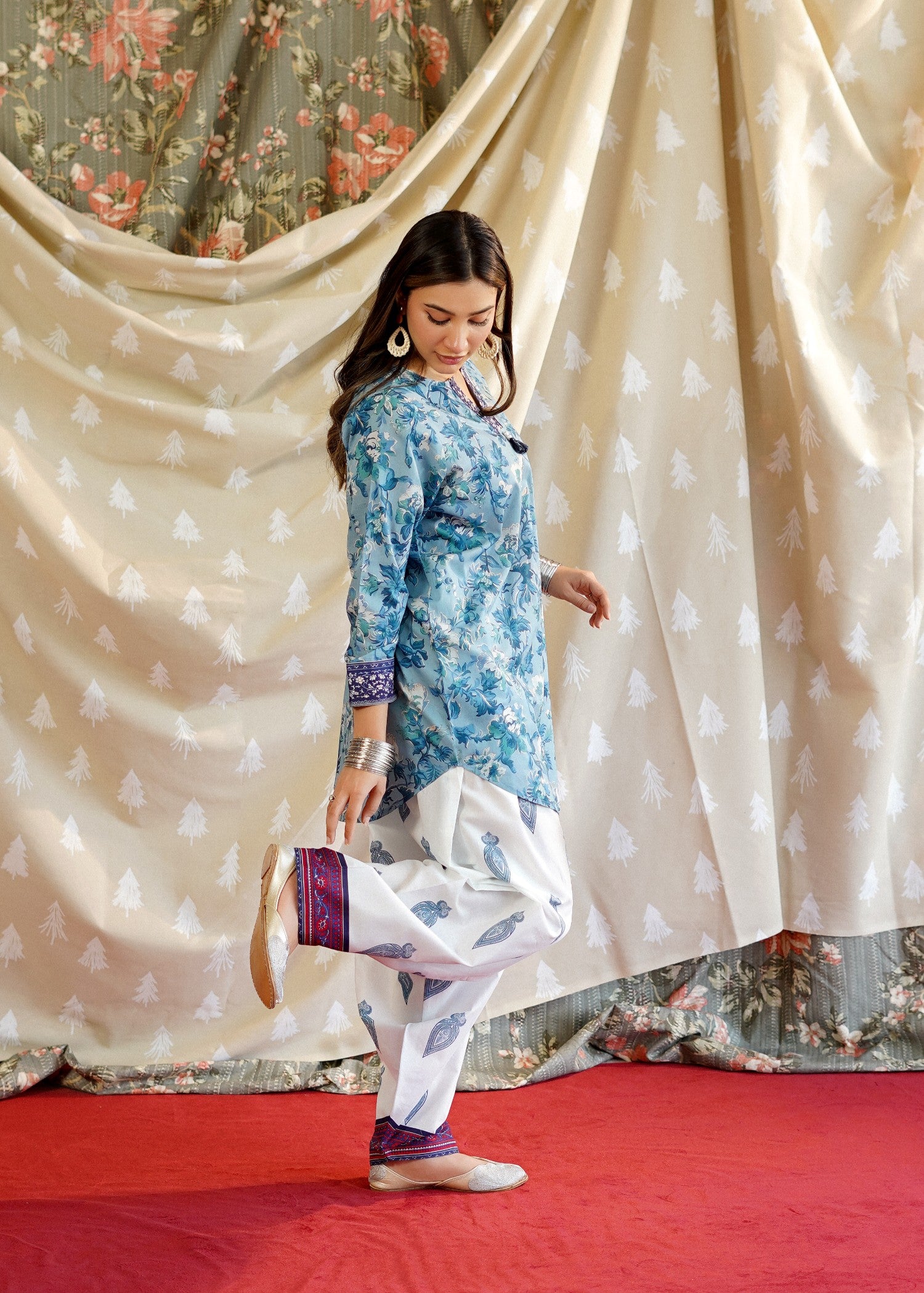 lawn Kurta Set in Azure