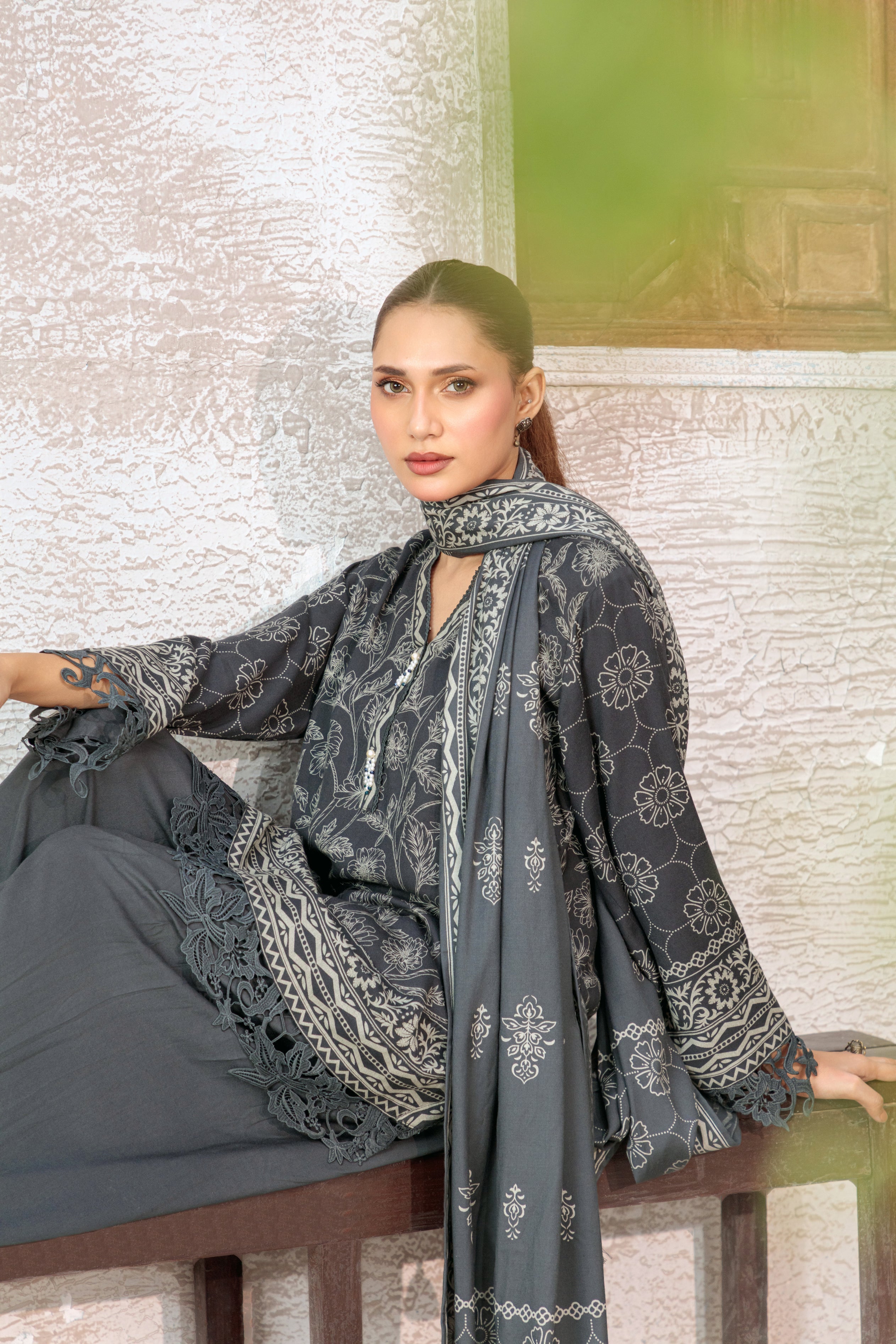 pashmina Unstitched in Grey