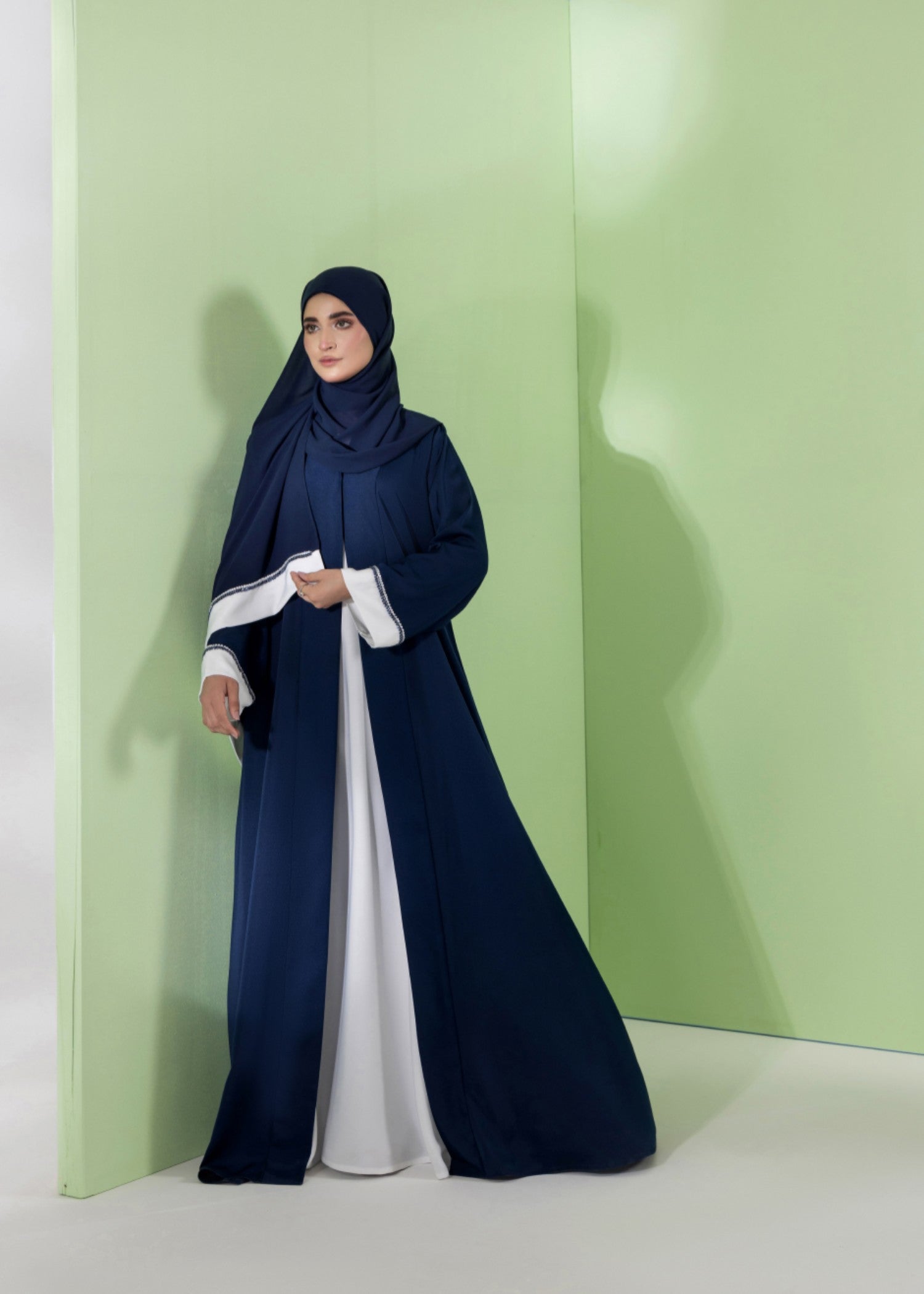 nidha Abaya in Navy blue, midnight blue