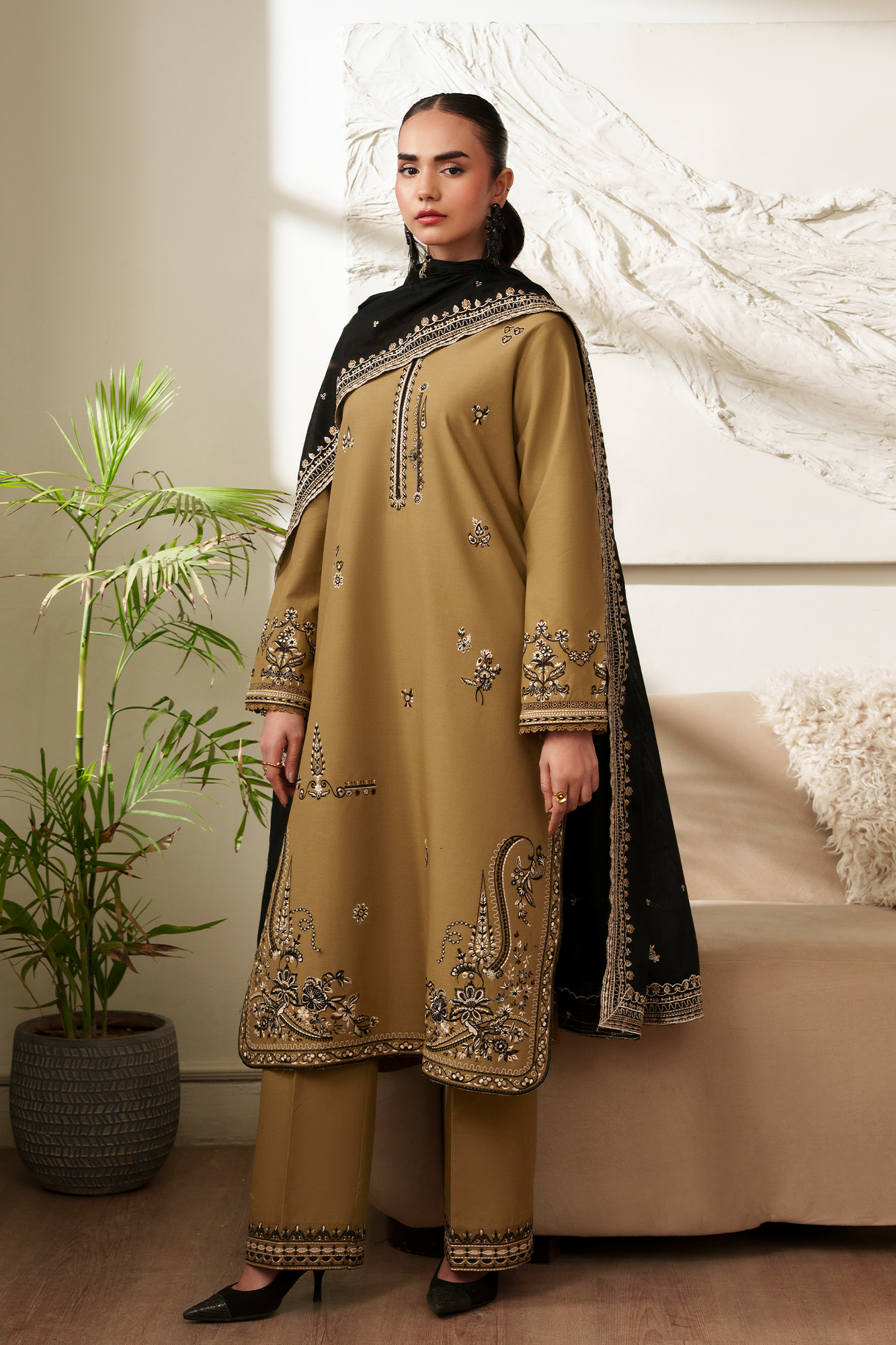 Pret Eid Edit RTW – Ayla
