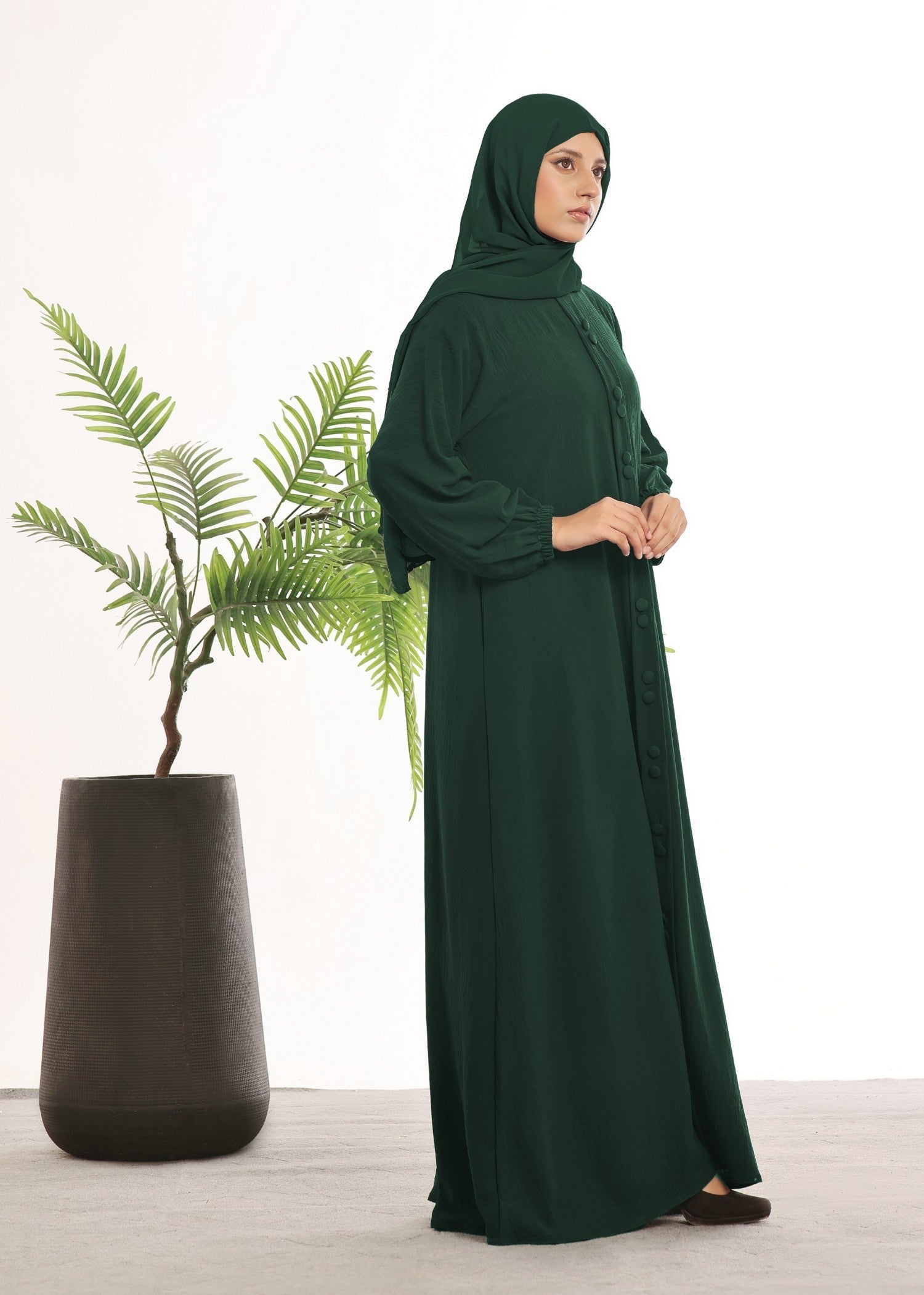 polyester Abaya in Green